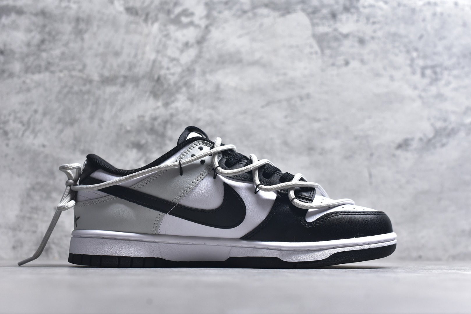图片[3]-#Nike SB Dunk Low 绑带 周年高端定制 低帮休闲板鞋 DD1391-100 #定制鞋盒 超高清洁度 皮料切割干净无任何毛边 细节完美 尺码：40 40.5 41 42 42.5 43 44 44.5 45 46 9.E5-选品中心