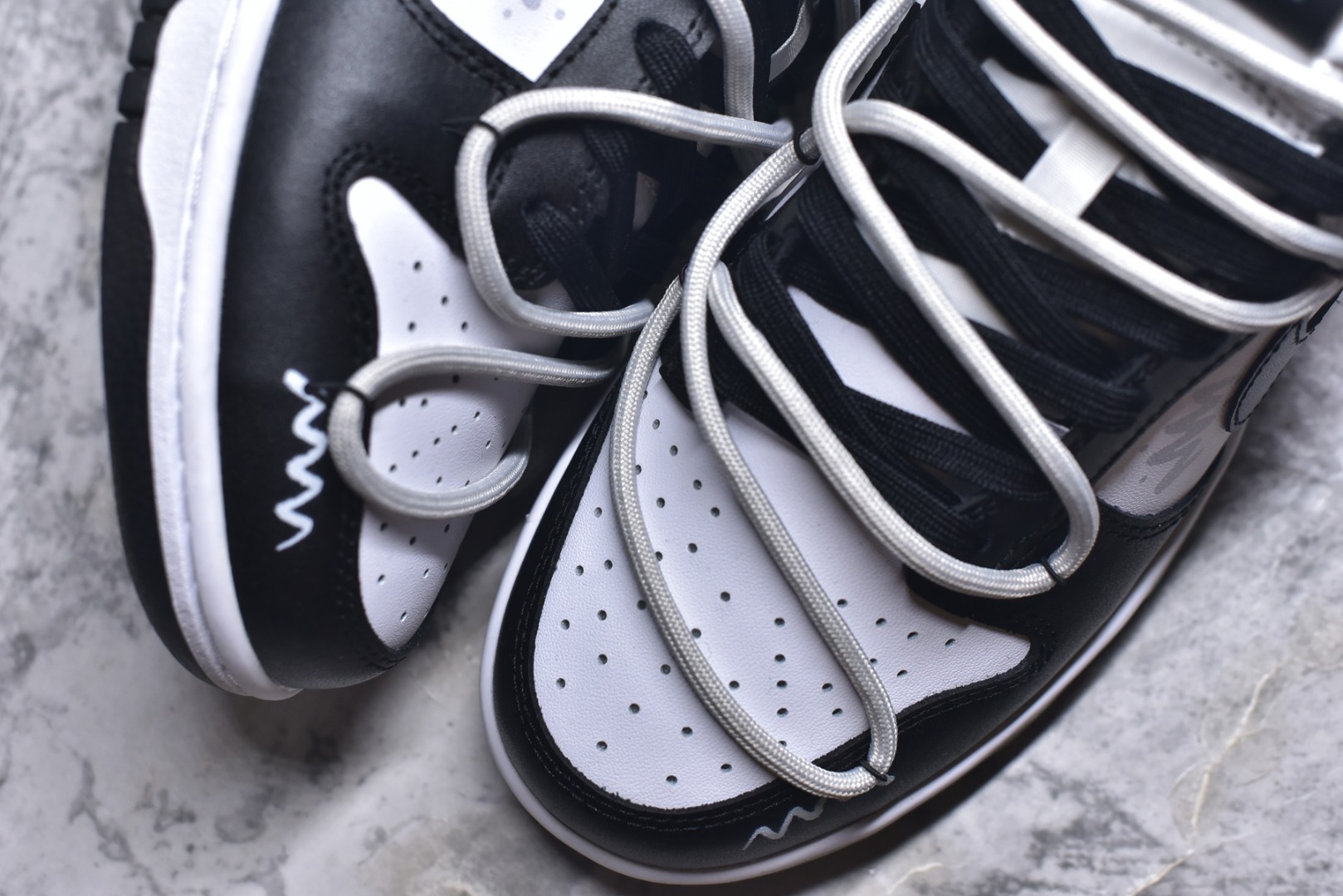 图片[8]-#Nike SB Dunk Low 绑带 周年高端定制 低帮休闲板鞋 DD1391-100 #定制鞋盒 超高清洁度 皮料切割干净无任何毛边 细节完美 尺码：40 40.5 41 42 42.5 43 44 44.5 45 46 9.E5-选品中心