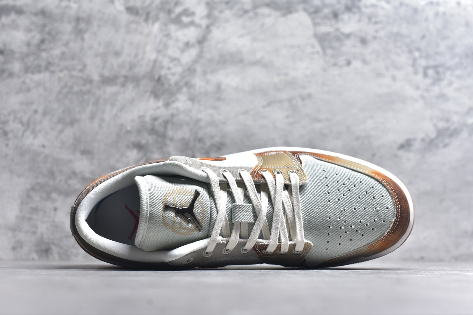 图片[4]-#Air Jordan AJ1 Low 低帮 IM6664-991 全新流水线出品 市场第二梯队最强版 全部原鞋开发 原楦原纸板开发 全鞋电脑针车 原厂内置全掌气垫 原盒内在原标 唯一Zp原版鞋带绑法 免检产品 全新2022版型 全头层皮料 完美零毛边处理 原厂配置全掌气垫 价格定位良心 新配色陆续出货 尺码：36-46-选品中心