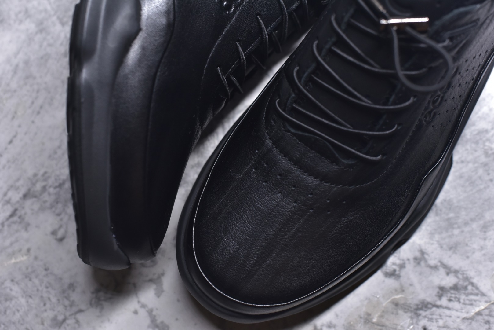 图片[8]-#Ecco爱步运动鞋男鞋 BIOM2025 透气健步鞋 防滑跑步鞋 健步C系列新款 黄景瑜同款 牛皮鞋面 纹理自然 柔韧耐穿 BIOM自然律动科技鞋楦 符合人体工学 带来裸足体验 气垫中底 带来轻盈舒适的上脚感受 橡胶外底 适应多种地形 防滑耐磨 强劲抓地 鞋面和鞋底一体成型合脚耐穿 城市运动 自在逸步 货号： 5161082135 尺码：38 39 40 41 42 43 44（皮鞋码）-选品中心