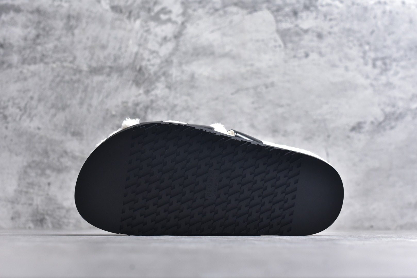 图片[6]-#【HERMES】爱马仕经典爆款二舅羊毛拖火爆来袭。小红书爆款 秋冬穿搭必单品居家、出街百搭时尚超洋气配色极其丰富多彩！行走的托斯卡纳风！TPR防滑大底超轻盈 上脚超舒适无束缚感 戒不掉的咖啡二，脱不下的二舅拖，冲！ 尺码：35-40-选品中心