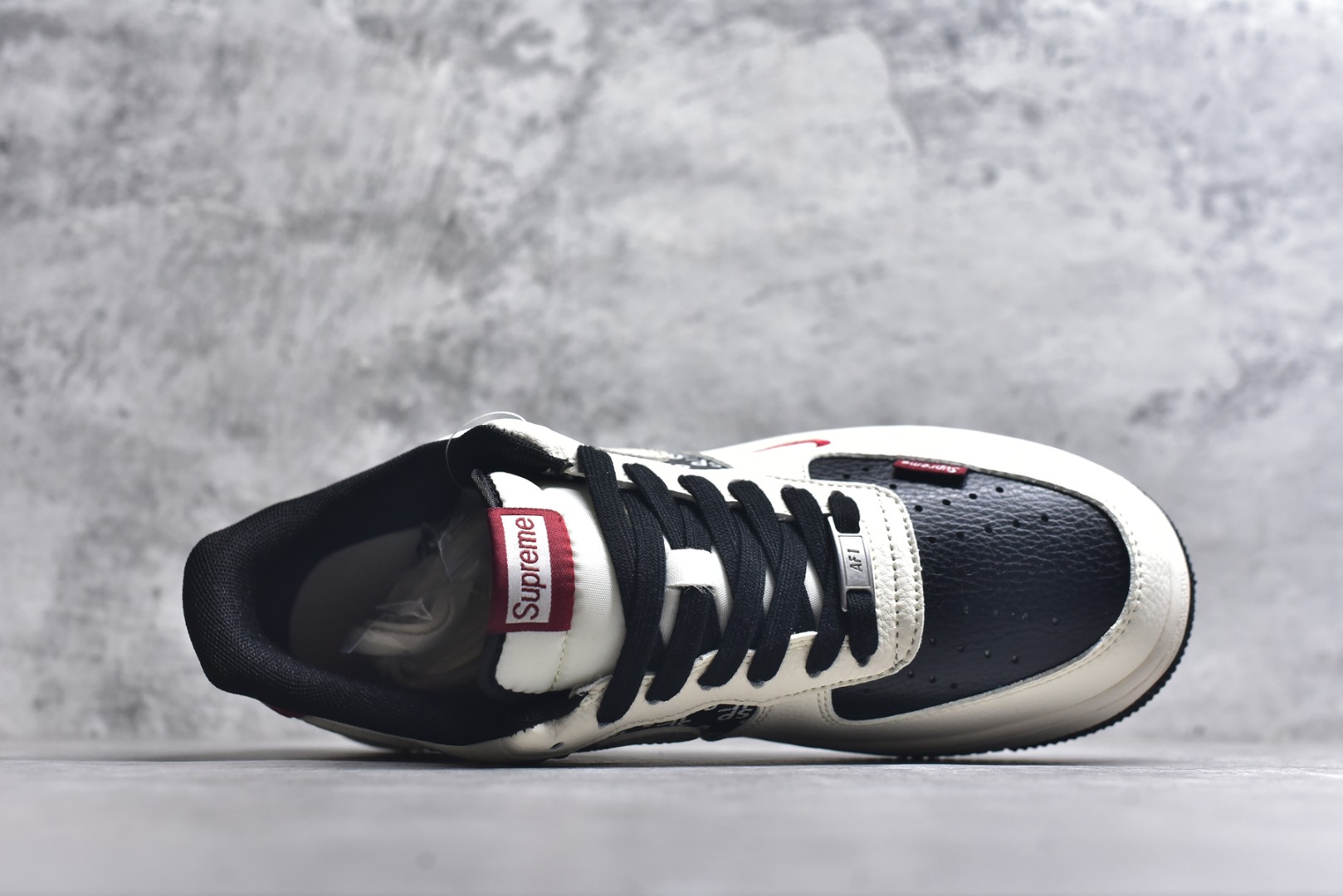 图片[4]-#Nike Air Force 1\’07 Low 联名 米白黑黑红 高端定制 低帮休闲板鞋 XD2588-610 #定制鞋盒 大厂纯原品质出货 超高清洁度 皮料切割干净无任何毛边 细节完美 尺码：36 36.5 37.5 38 38.5 39 40 40.5 41 42 42.5 43 44 44.5 45 9.D4-选品中心