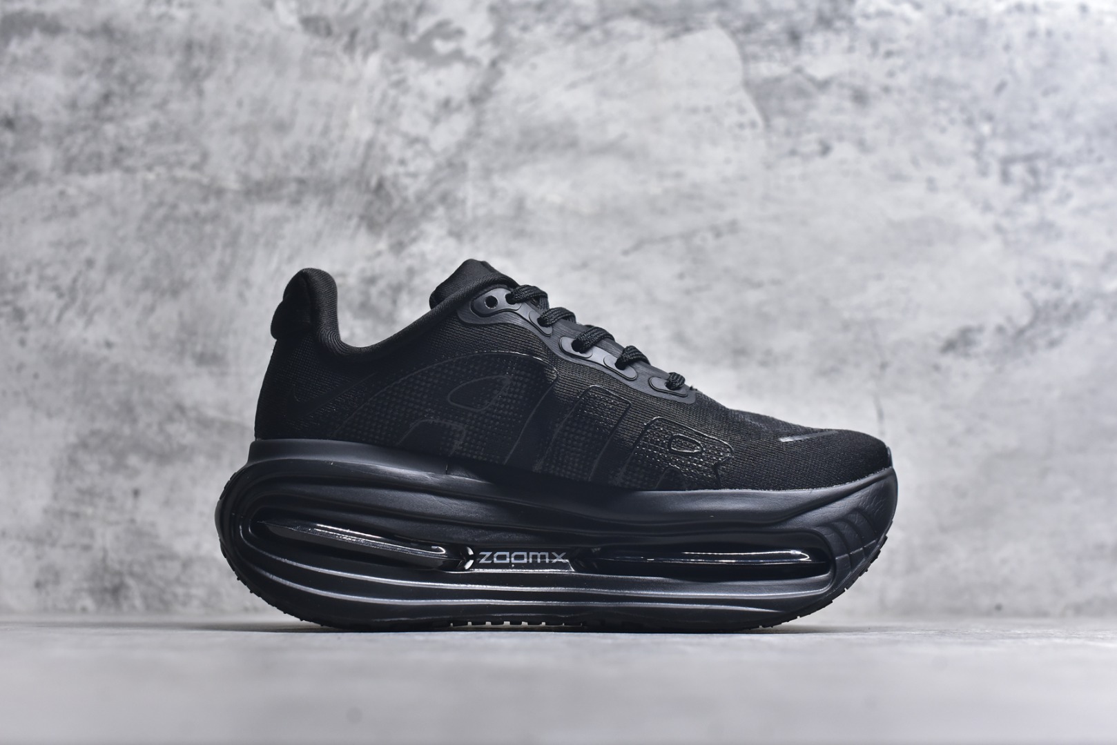 图片[3]-#Nike ZOOM PREMIUM 耐克 飞马 舒适减震防滑 低帮跑步鞋全掌ReactX泡绵中底 前掌和后跟还配备了Air Zoom气垫单元 据说跑起来更快更舒适哦 这次最大的升级点 首次引入了ReactX泡绵 货号：FN8453 002 尺码：36-45-选品中心