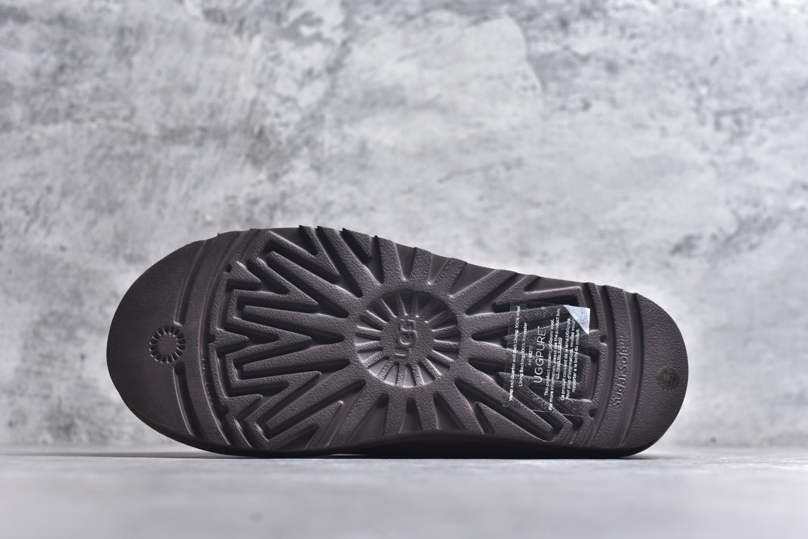 图片[6]-#X1 全网最齐 ugg 130+配色 市面顶级版本 UGG Tazz 民族风薄底咖色男女款 小红书爆款 广州外贸大厂生产 鞋头到鞋垫真羊皮毛一体 独立外盒包装 芯片 带防水工艺 区别市面任何版本 5cm厚底 独立原版开发大底 羊绒鞋垫 冬季保暖外出 家居都是很适合的选择 进年uug推出款式系列 局部偏向年轻消费者喜好 也走到时尚潮流穿搭的前沿 鞋身材质 防泼水涂层翻毛皮鞋面 17毫米UGGPURE™植入式羊毛内底 轻便防滑舒适橡胶外底 带有品牌LOGO商标 带全套包装 尺码： 35 36 37 38 39 40 41 42 43 44 45-选品中心