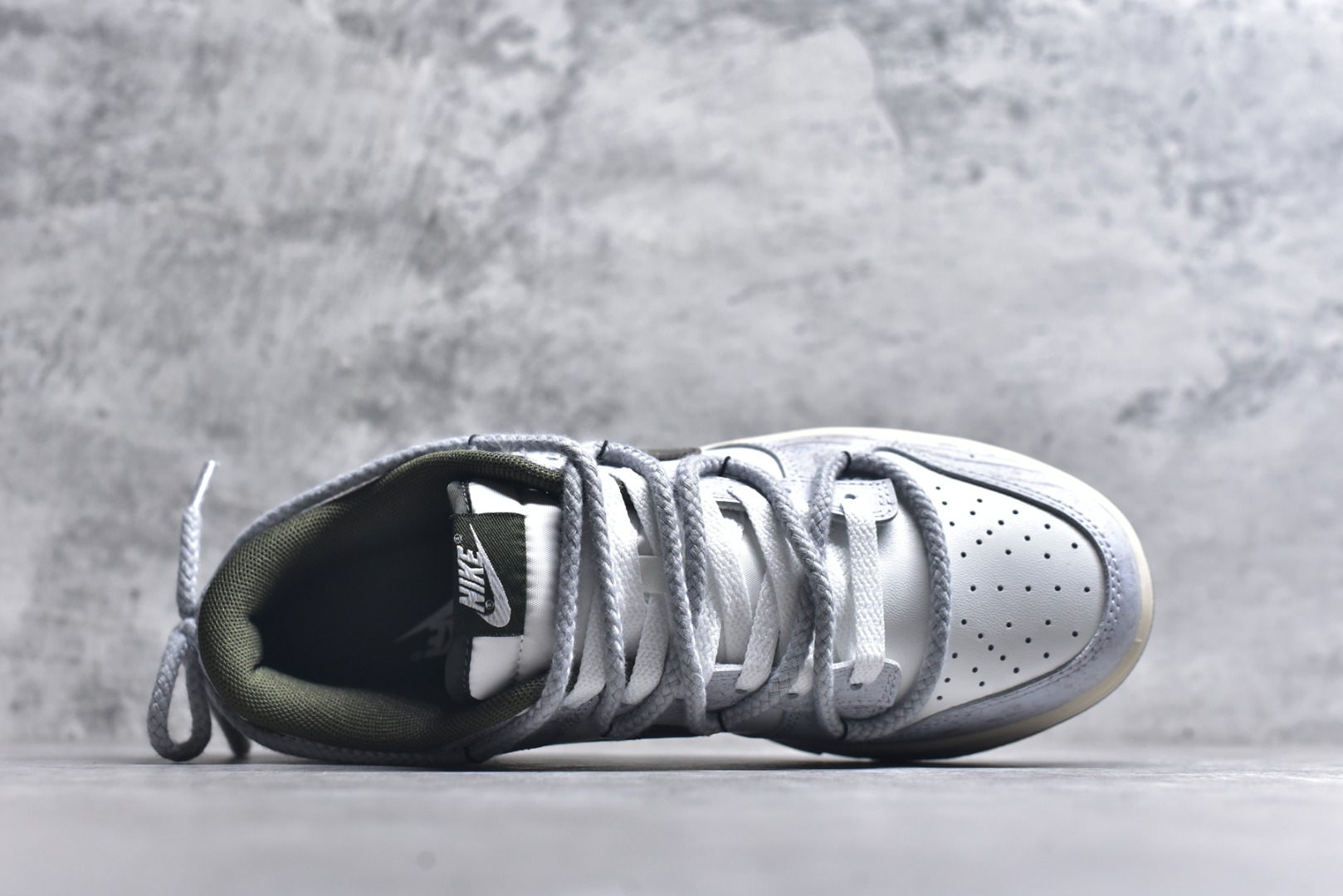 图片[4]-#Nike SB Dunk Low 绑带 周年高端定制 低帮休闲板鞋 HF5441-102 #定制鞋盒 大厂纯原品质出货 超高清洁度 皮料切割干净无任何毛边 细节完美 尺码：40 40.5 41 42 42.5 43 44 44.5 45 46-选品中心