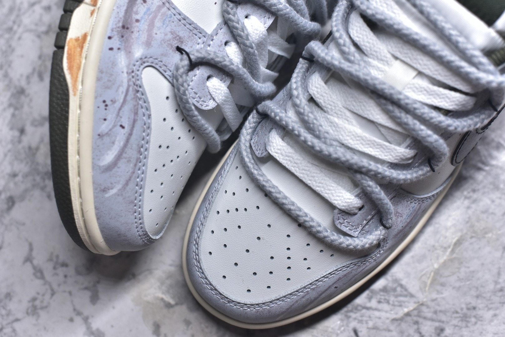 图片[8]-#Nike SB Dunk Low 绑带 周年高端定制 低帮休闲板鞋 HF5441-102 #定制鞋盒 大厂纯原品质出货 超高清洁度 皮料切割干净无任何毛边 细节完美 尺码：40 40.5 41 42 42.5 43 44 44.5 45 46-选品中心