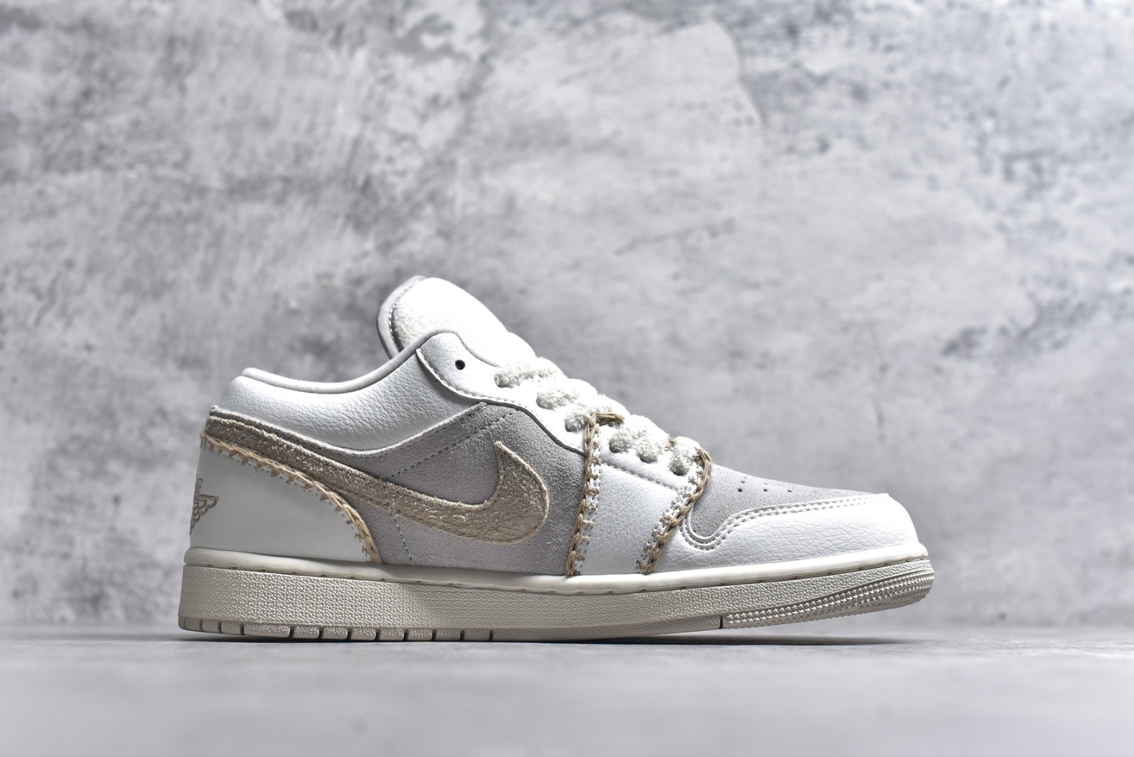 图片[3]-#Air Jordan AJ1 Low 低帮 HV4268-120 全新流水线出品 市场第二梯队最强版 全部原鞋开发 原楦原纸板开发 全鞋电脑针车 原厂内置全掌气垫 原盒内在原标 唯一Zp原版鞋带绑法 免检产品 全新2022版型 全头层皮料 完美零毛边处理 原厂配置全掌气垫 价格定位良心 新配色陆续出货 尺码：36-46-选品中心