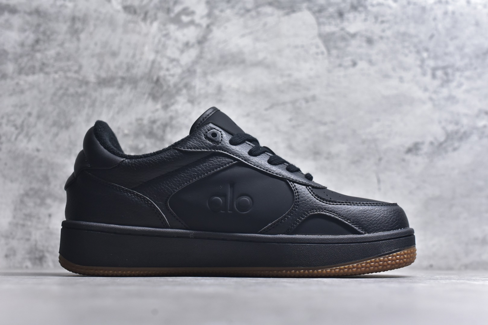 图片[3]-#Alo Recivery Mode 秋冬生活休闲鞋 A0685U Black #大厂采购原材料多处细节一步到位 搭配防滑耐磨鞋底 居家户外随意搭配 尺码：36 36.5 37 37.5 38 38.5 39 40 41 41.5 42 42.5 43 44 45 46 9.D4-选品中心