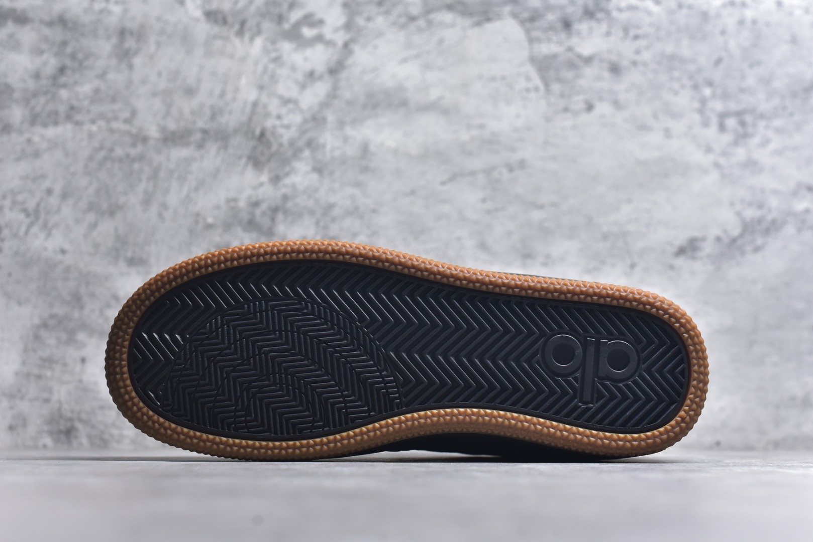 图片[6]-#Alo Recivery Mode 秋冬生活休闲鞋 A0685U Black #大厂采购原材料多处细节一步到位 搭配防滑耐磨鞋底 居家户外随意搭配 尺码：36 36.5 37 37.5 38 38.5 39 40 41 41.5 42 42.5 43 44 45 46 9.D4-选品中心