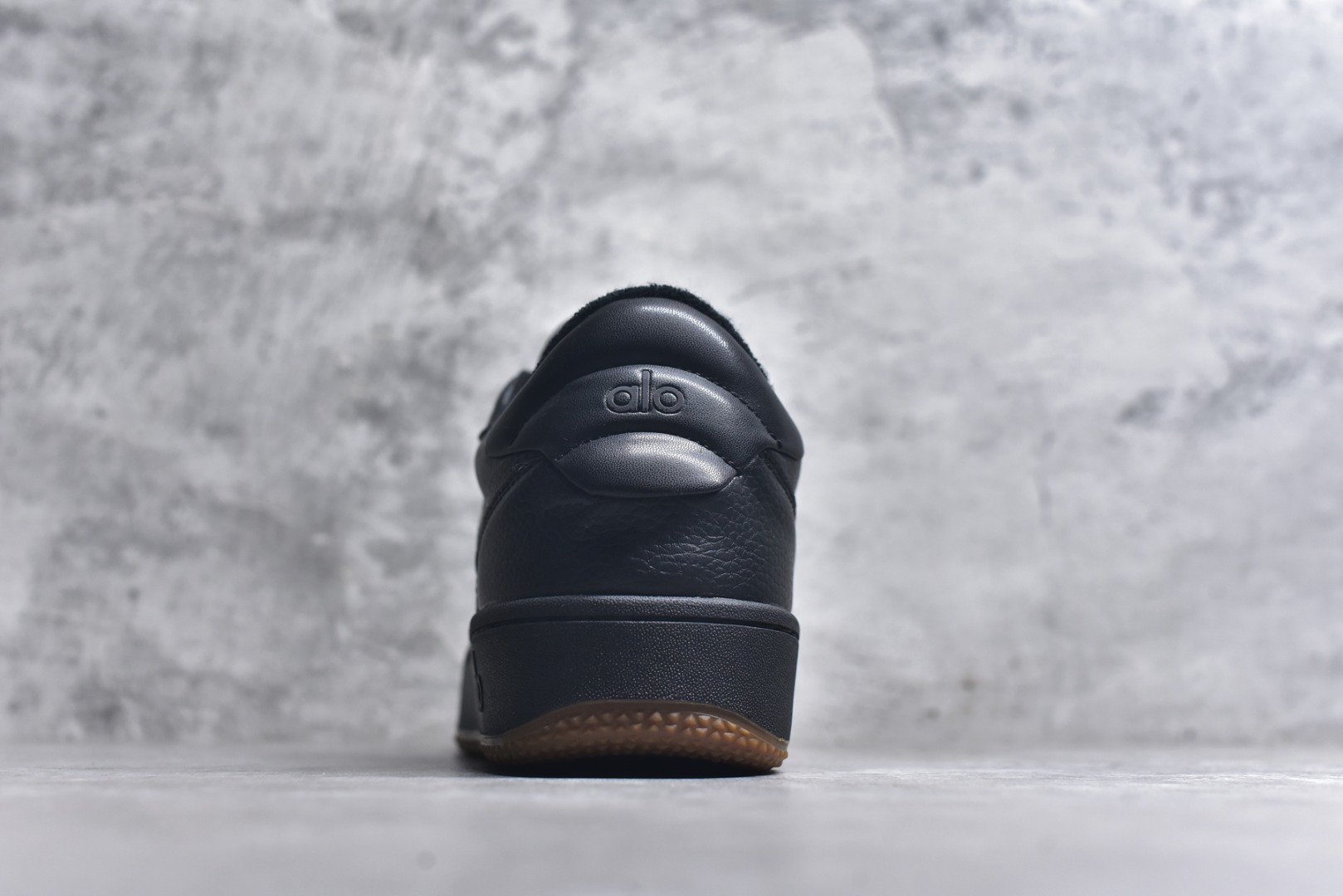 图片[5]-#Alo Recivery Mode 秋冬生活休闲鞋 A0685U Black #大厂采购原材料多处细节一步到位 搭配防滑耐磨鞋底 居家户外随意搭配 尺码：36 36.5 37 37.5 38 38.5 39 40 41 41.5 42 42.5 43 44 45 46 9.D4-选品中心