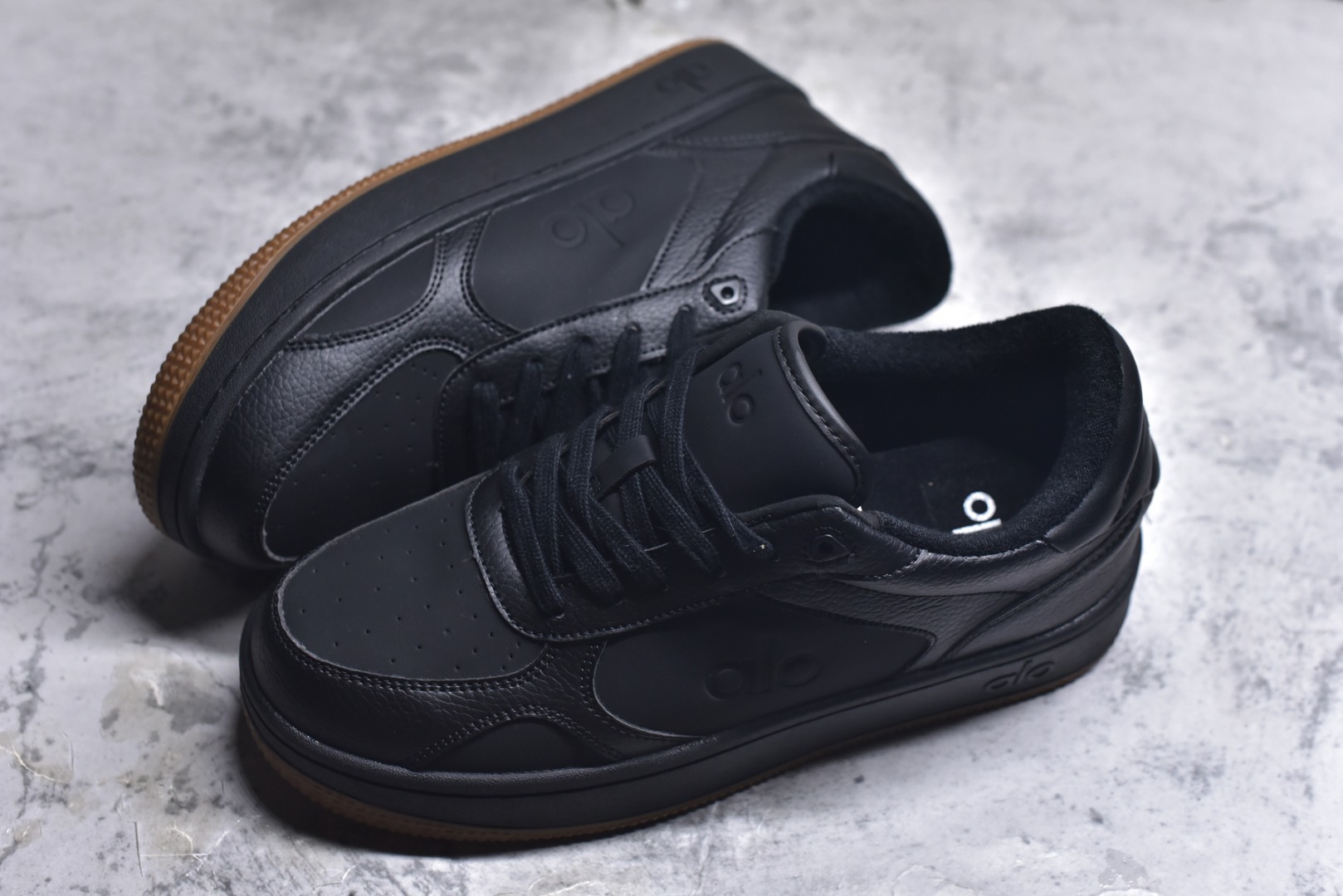 图片[7]-#Alo Recivery Mode 秋冬生活休闲鞋 A0685U Black #大厂采购原材料多处细节一步到位 搭配防滑耐磨鞋底 居家户外随意搭配 尺码：36 36.5 37 37.5 38 38.5 39 40 41 41.5 42 42.5 43 44 45 46 9.D4-选品中心