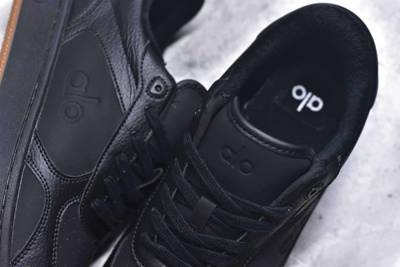 图片[9]-#Alo Recivery Mode 秋冬生活休闲鞋 A0685U Black #大厂采购原材料多处细节一步到位 搭配防滑耐磨鞋底 居家户外随意搭配 尺码：36 36.5 37 37.5 38 38.5 39 40 41 41.5 42 42.5 43 44 45 46 9.D4-选品中心