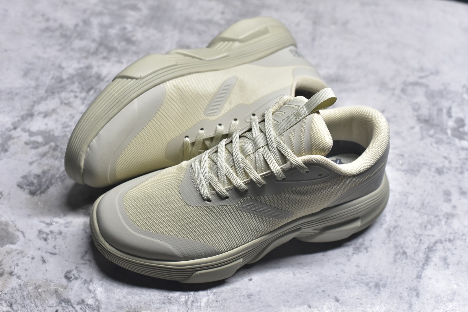 图片[7]-#KOLON SPORT Skyler 舒适柔软 支撑轻便回弹低帮徒步鞋 运动鞋男款 KOLON SPORT 可隆1973年诞生，并首次推出登山装备。自创立起，KOLON SPORT就把绿色定为基本色调，以常青树为品牌标志，坚持以关爱自然为己任，积极探求自然界的舒适，并以此应用于新产品的开发与研究。40多年来，历经不断革新，成就高端专业户外品牌。 尺码： 39 40 40.5 41 42 42.5 43 44 44.5 45-选品中心