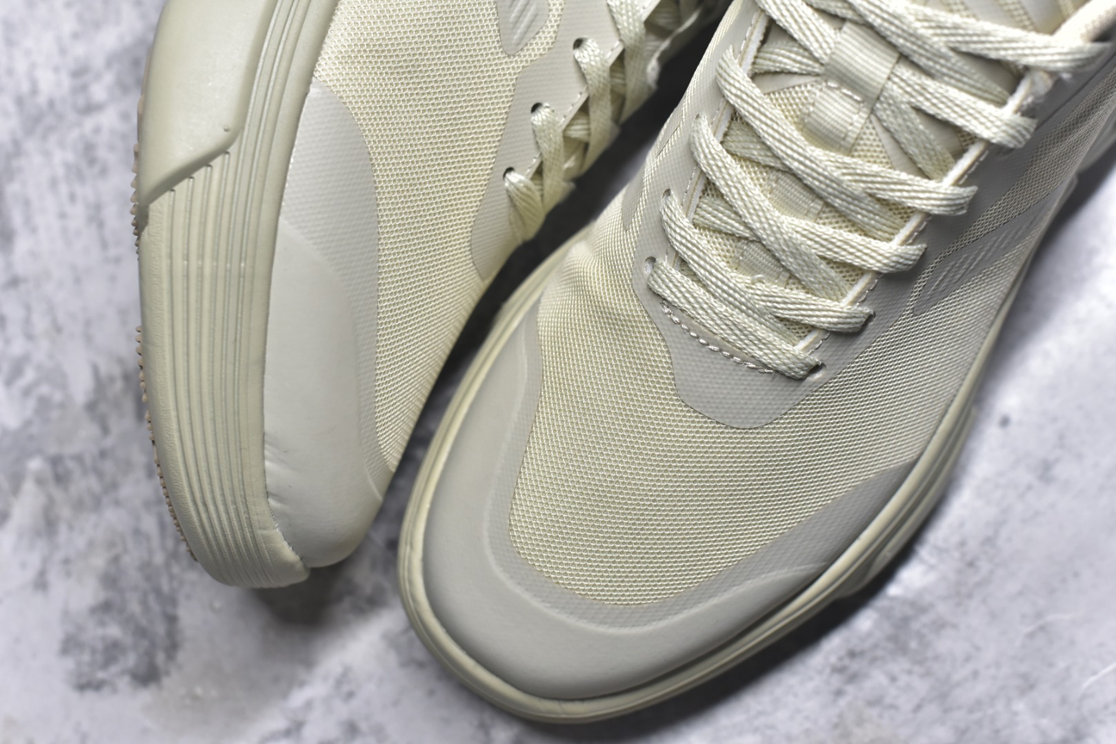 图片[8]-#KOLON SPORT Skyler 舒适柔软 支撑轻便回弹低帮徒步鞋 运动鞋男款 KOLON SPORT 可隆1973年诞生，并首次推出登山装备。自创立起，KOLON SPORT就把绿色定为基本色调，以常青树为品牌标志，坚持以关爱自然为己任，积极探求自然界的舒适，并以此应用于新产品的开发与研究。40多年来，历经不断革新，成就高端专业户外品牌。 尺码： 39 40 40.5 41 42 42.5 43 44 44.5 45-选品中心