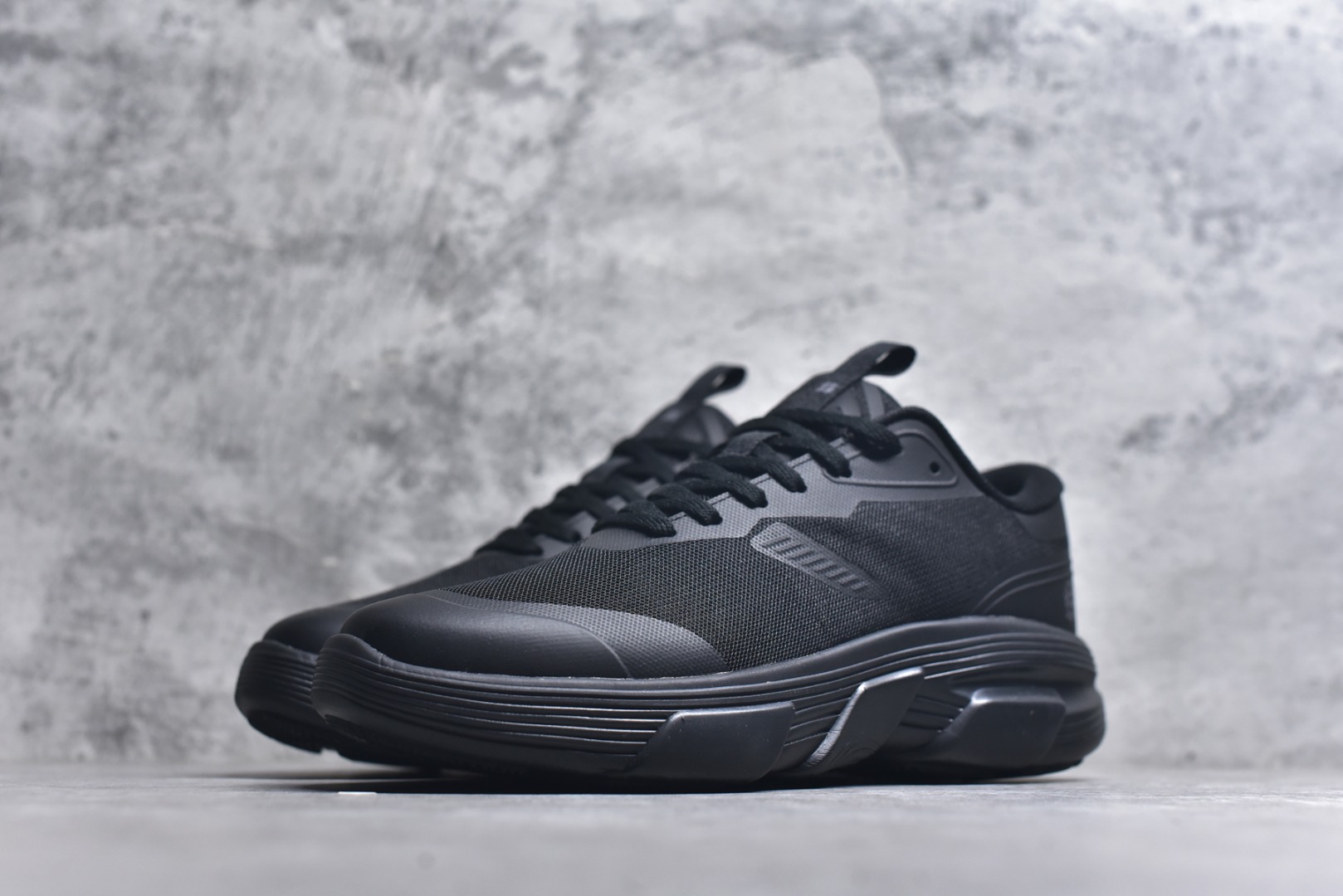 图片[2]-#KOLON SPORT Skyler 舒适柔软 支撑轻便回弹低帮徒步鞋 运动鞋男款 KOLON SPORT 可隆1973年诞生，并首次推出登山装备。自创立起，KOLON SPORT就把绿色定为基本色调，以常青树为品牌标志，坚持以关爱自然为己任，积极探求自然界的舒适，并以此应用于新产品的开发与研究。40多年来，历经不断革新，成就高端专业户外品牌。 尺码： 39 40 40.5 41 42 42.5 43 44 44.5 45-选品中心