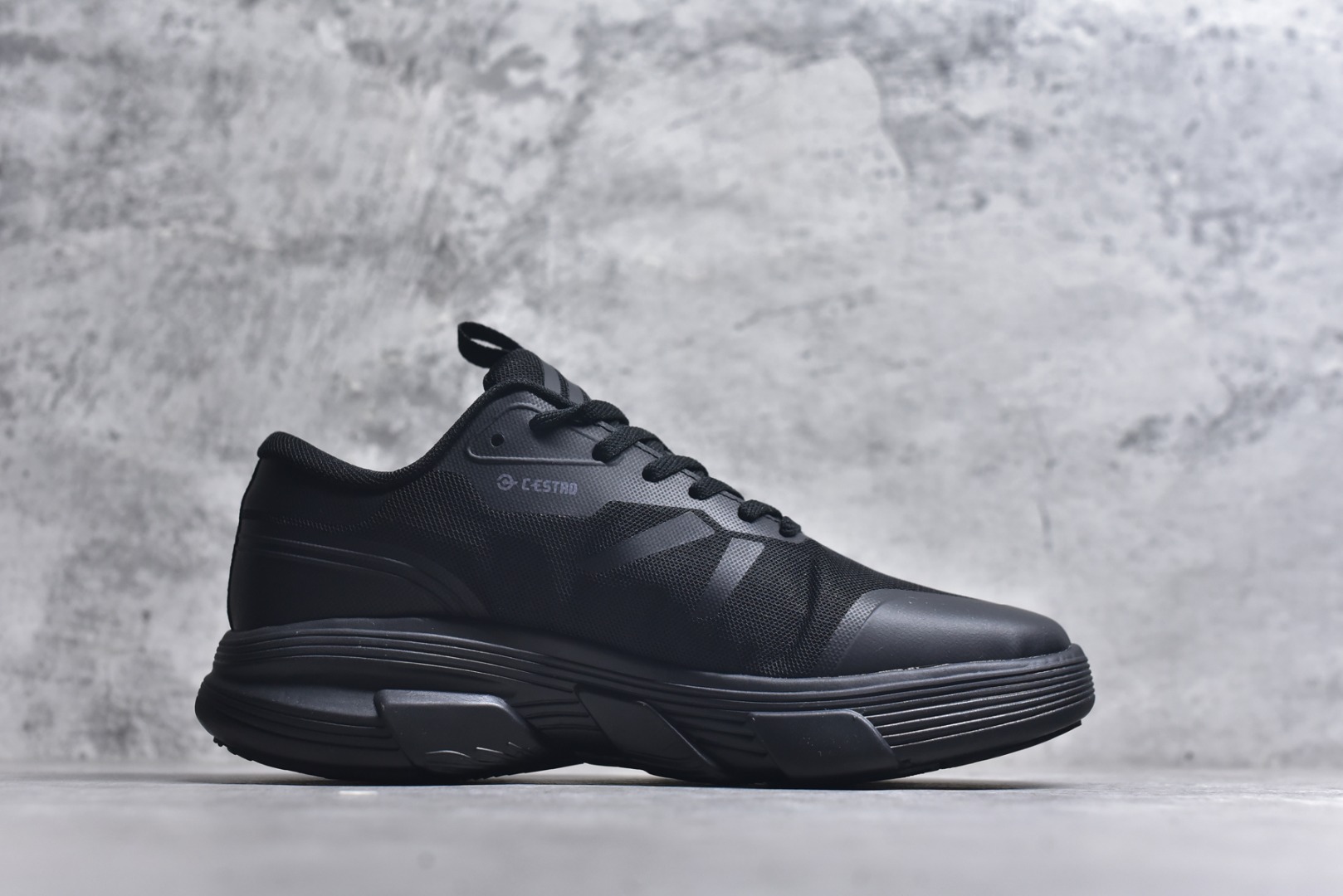 图片[3]-#KOLON SPORT Skyler 舒适柔软 支撑轻便回弹低帮徒步鞋 运动鞋男款 KOLON SPORT 可隆1973年诞生，并首次推出登山装备。自创立起，KOLON SPORT就把绿色定为基本色调，以常青树为品牌标志，坚持以关爱自然为己任，积极探求自然界的舒适，并以此应用于新产品的开发与研究。40多年来，历经不断革新，成就高端专业户外品牌。 尺码： 39 40 40.5 41 42 42.5 43 44 44.5 45-选品中心