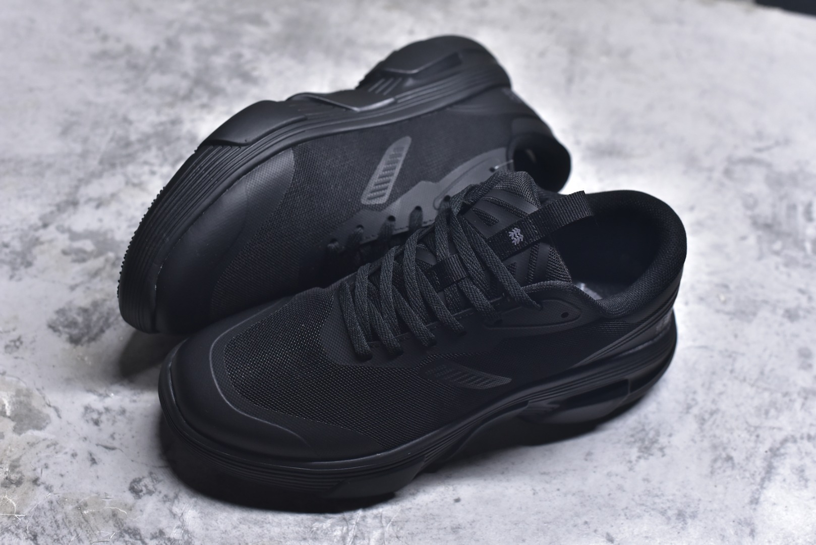 图片[7]-#KOLON SPORT Skyler 舒适柔软 支撑轻便回弹低帮徒步鞋 运动鞋男款 KOLON SPORT 可隆1973年诞生，并首次推出登山装备。自创立起，KOLON SPORT就把绿色定为基本色调，以常青树为品牌标志，坚持以关爱自然为己任，积极探求自然界的舒适，并以此应用于新产品的开发与研究。40多年来，历经不断革新，成就高端专业户外品牌。 尺码： 39 40 40.5 41 42 42.5 43 44 44.5 45-选品中心