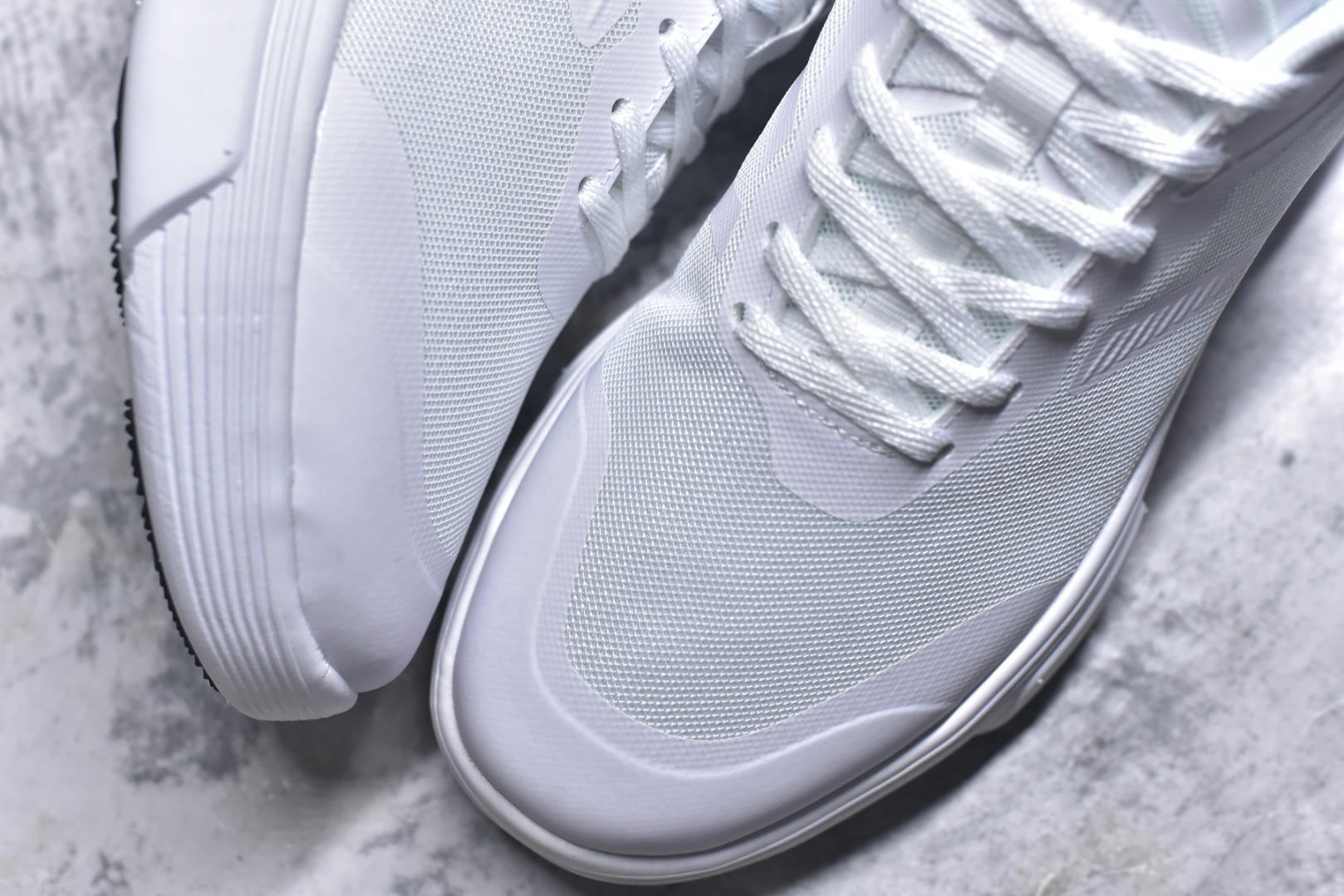 图片[8]-#KOLON SPORT Skyler 舒适柔软 支撑轻便回弹低帮徒步鞋 运动鞋男款 KOLON SPORT 可隆1973年诞生，并首次推出登山装备。自创立起，KOLON SPORT就把绿色定为基本色调，以常青树为品牌标志，坚持以关爱自然为己任，积极探求自然界的舒适，并以此应用于新产品的开发与研究。40多年来，历经不断革新，成就高端专业户外品牌。 尺码： 39 40 40.5 41 42 42.5 43 44 44.5 45-选品中心