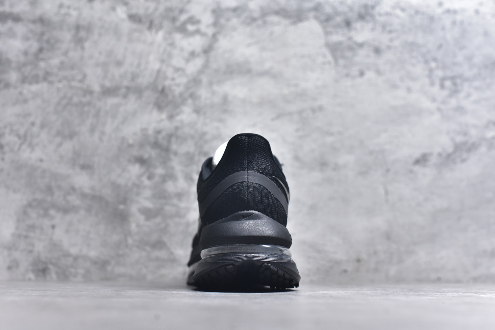 图片[5]-#Nike Pegasus Premium减震防滑耐磨透气 低帮跑步鞋兼顾迅疾外观和稳固脚感 后跟覆面和中足动态支撑巧妙融合 缔造稳定顺畅的迈步体验 尺码 36 36.5 37.5 38 38.5 39 40 40.5 41 42 42.5 43 44 44.5 45 货号 IH4369 001-选品中心