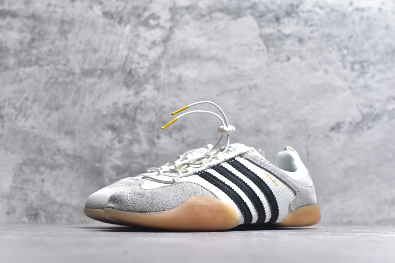 图片[2]-#Bad Bunny x adidas Ballerina 舒适百搭 防滑耐磨 低帮 生活休闲鞋 男女同款 货号：JQ9229 尺码：35-45（半）-选品中心