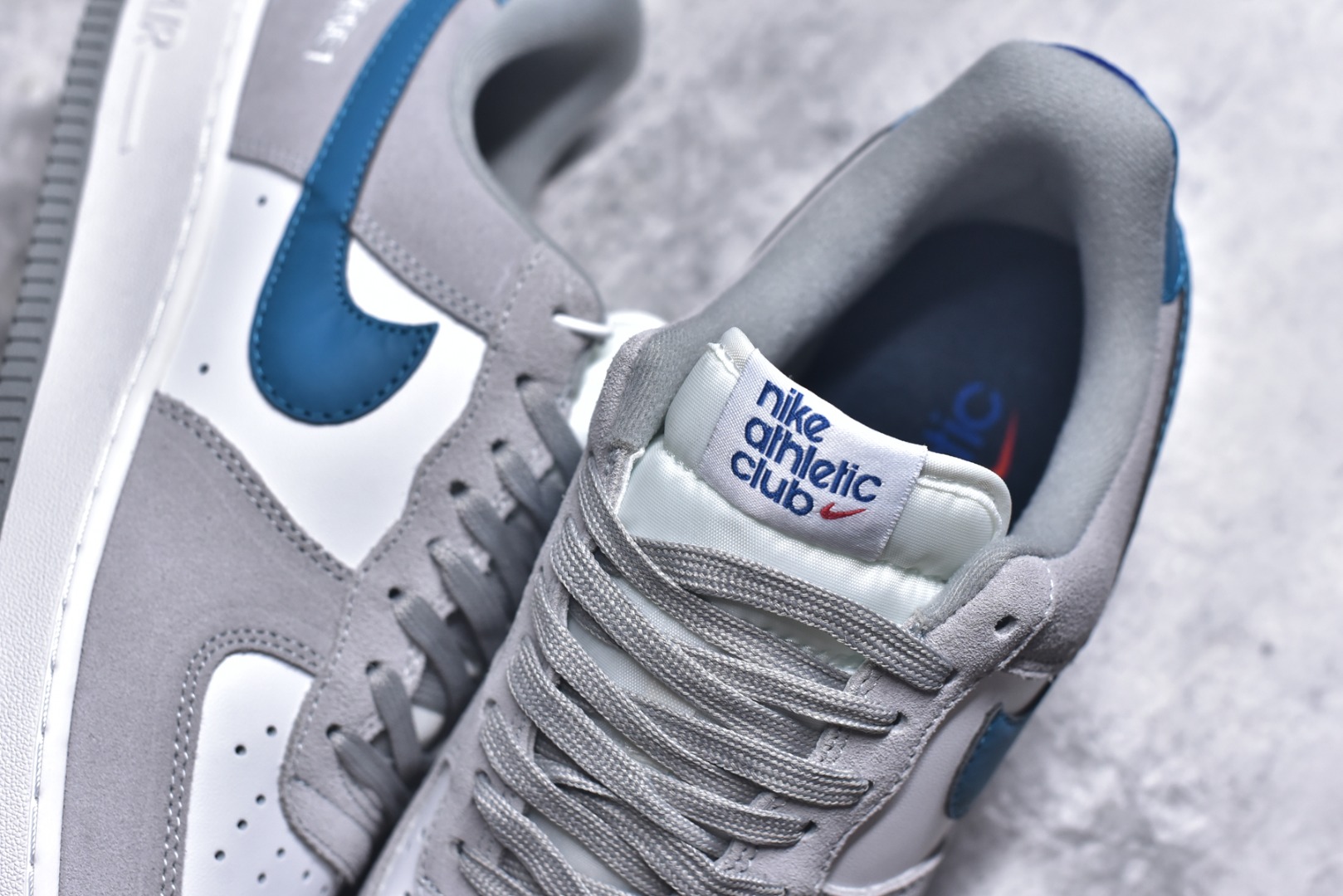 图片[9]-#Nike AIR FORCE 1‘07 空军一号低帮百搭休闲运动板鞋。柔软、弹性十足的缓震性能和出色的中底设计，横跨复古与现代的外型结合，造就出风靡全球三十多年的Force 1。 货号：DH7568 001 尺码：36 36.5 37.5 38 38.5 39 40 40.5 41 42 42.5 43 44 45-选品中心