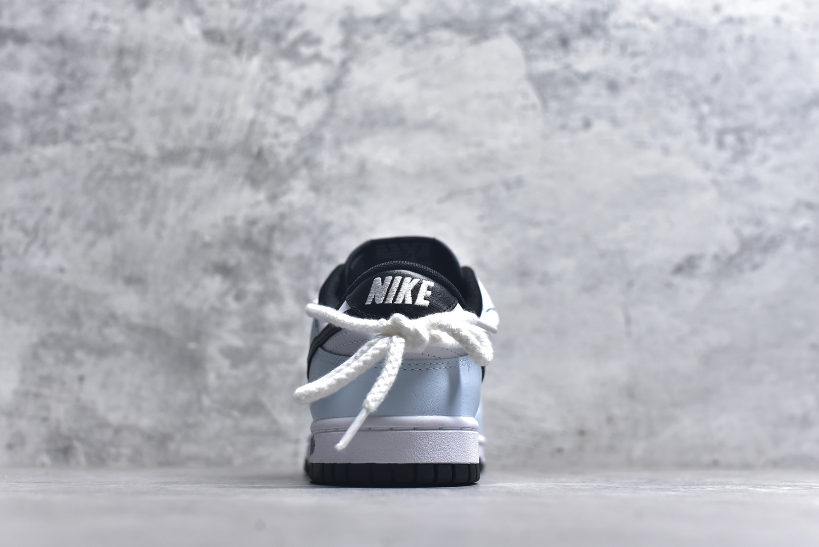 图片[5]-#Nike SB Dunk Low 绑带 周年高端定制 低帮休闲板鞋 DD1391-100 #定制鞋盒 大厂纯原品质出货 超高清洁度 皮料切割干净无任何毛边 细节完美 尺码：40 40.5 41 42 42.5 43 44 44.5 45 46-选品中心