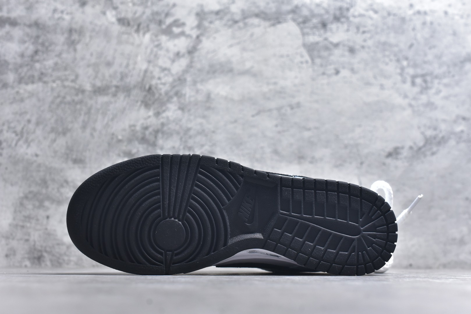 图片[6]-#Nike SB Dunk Low 绑带 周年高端定制 低帮休闲板鞋 DD1391-100 #定制鞋盒 大厂纯原品质出货 超高清洁度 皮料切割干净无任何毛边 细节完美 尺码：40 40.5 41 42 42.5 43 44 44.5 45 46-选品中心