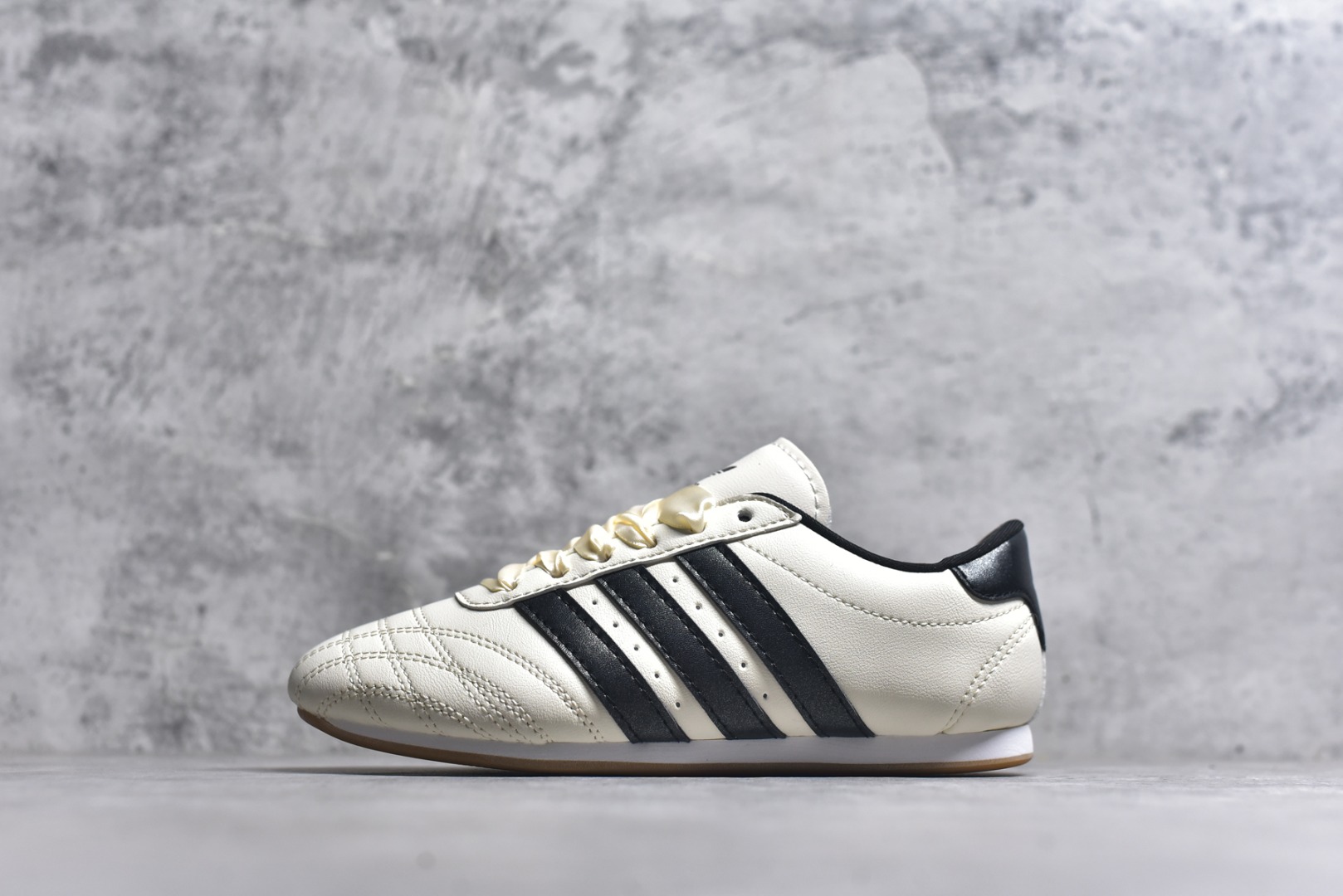 #AD Originals Taekwondo 时尚百搭防滑低帮训练鞋 尺码：36 36.5 37 38 38.5 39 40 40.5 41 42 42.5 43 44 44.5 45-选品中心