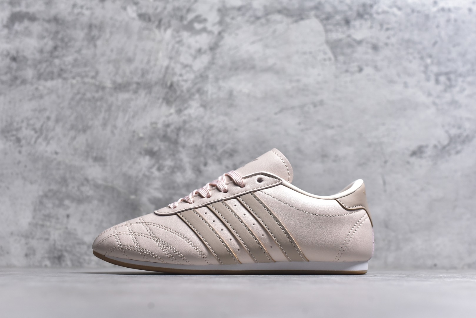 #AD Originals Taekwondo 时尚百搭防滑低帮训练鞋 尺码：36 36.5 37 38 38.5 39 40 40.5 41 42 42.5 43 44 44.5 45-选品中心