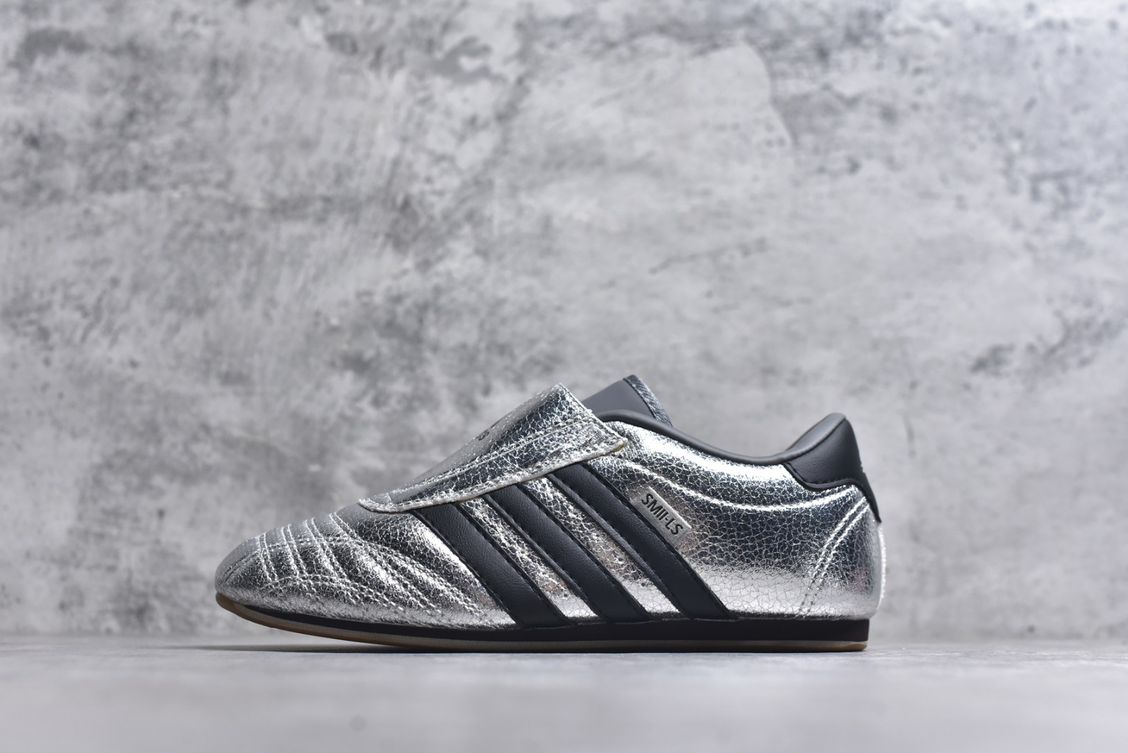 #AD Originals Taekwondo 时尚百搭防滑低帮训练鞋 尺码：36 36.5 37 38 38.5 39 40 40.5 41 42 42.5 43 44 44.5 45-选品中心