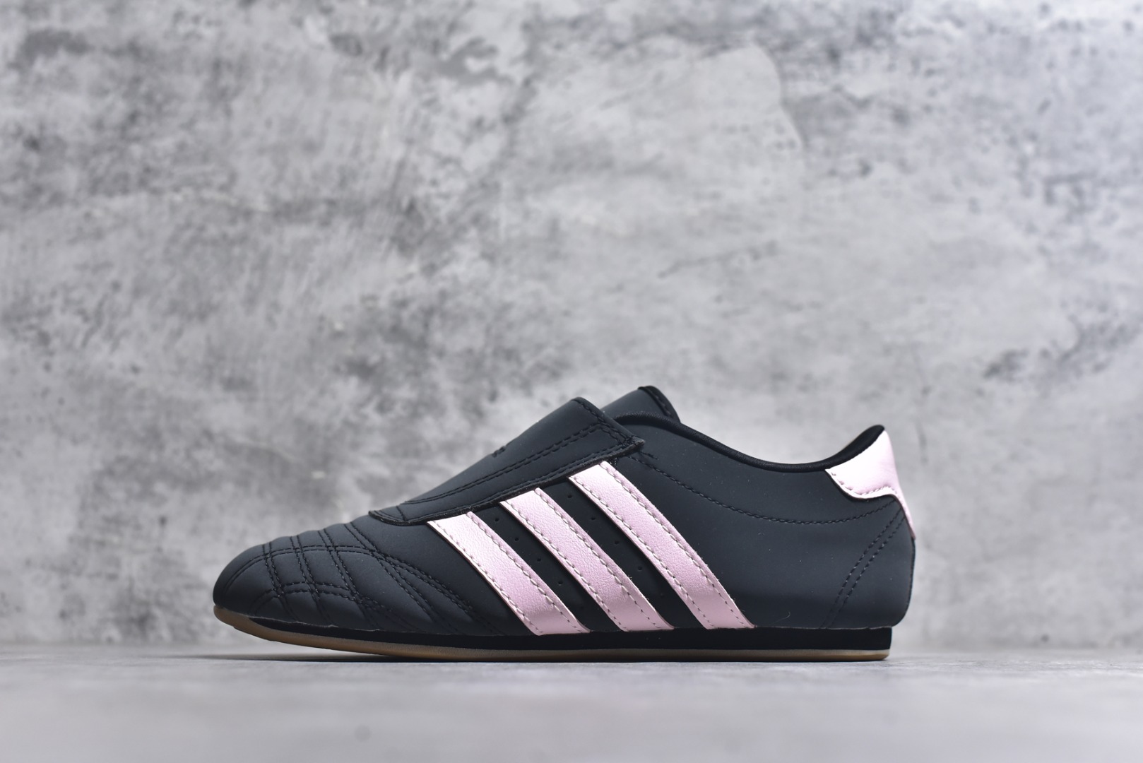 #AD Originals Taekwondo 时尚百搭防滑低帮训练鞋 尺码：36 36.5 37 38 38.5 39 40 40.5 41 42 42.5 43 44 44.5 45-选品中心