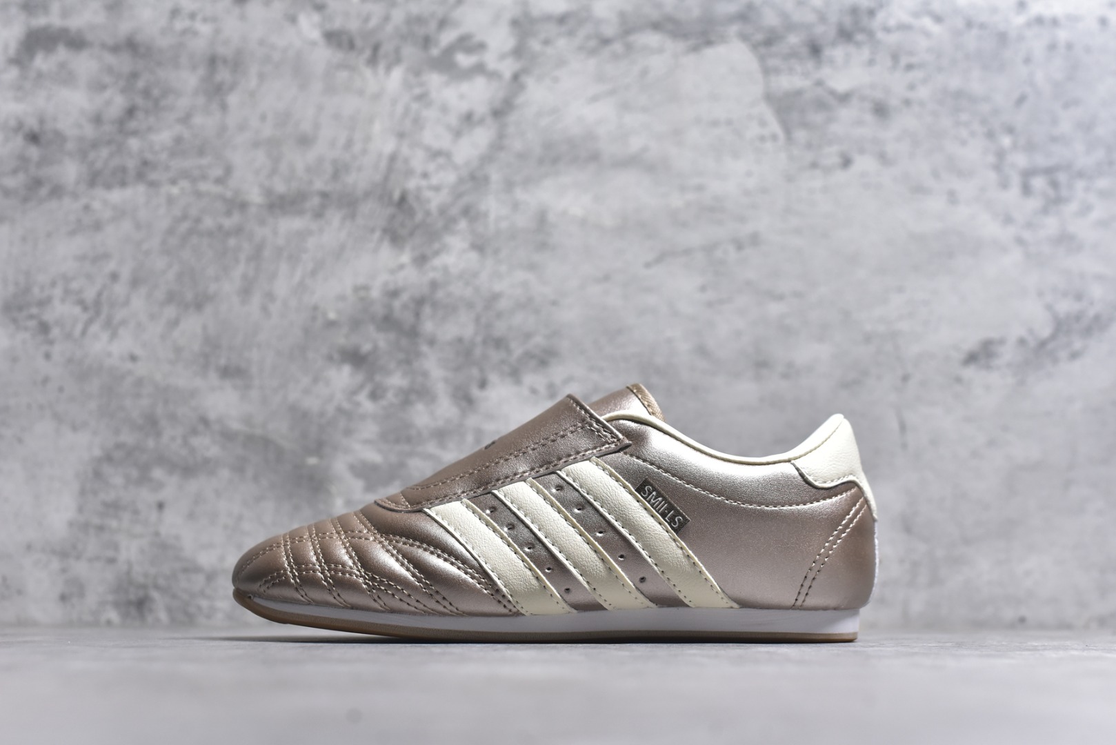 #AD Originals Taekwondo 时尚百搭防滑低帮训练鞋 尺码：36 36.5 37 38 38.5 39 40 40.5 41 42 42.5 43 44 44.5 45-选品中心