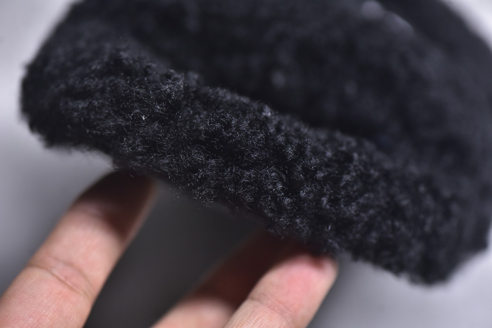 图片[8]-#Balenciaga 巴黎世家 2023顶级专柜 秋冬限定 巴黎世家羊毛毛拖拖鞋 巴黎时装周新款 小红书推荐 ➤ 原版开模 代购版本 ➤ 进口小羊毛 ➤ 原版字母拼色 ➤ 原版私膜发泡大底 ➤ 全套专柜包装 尺码：35 36 37 38 39 40 41 42 43 44 45-选品中心