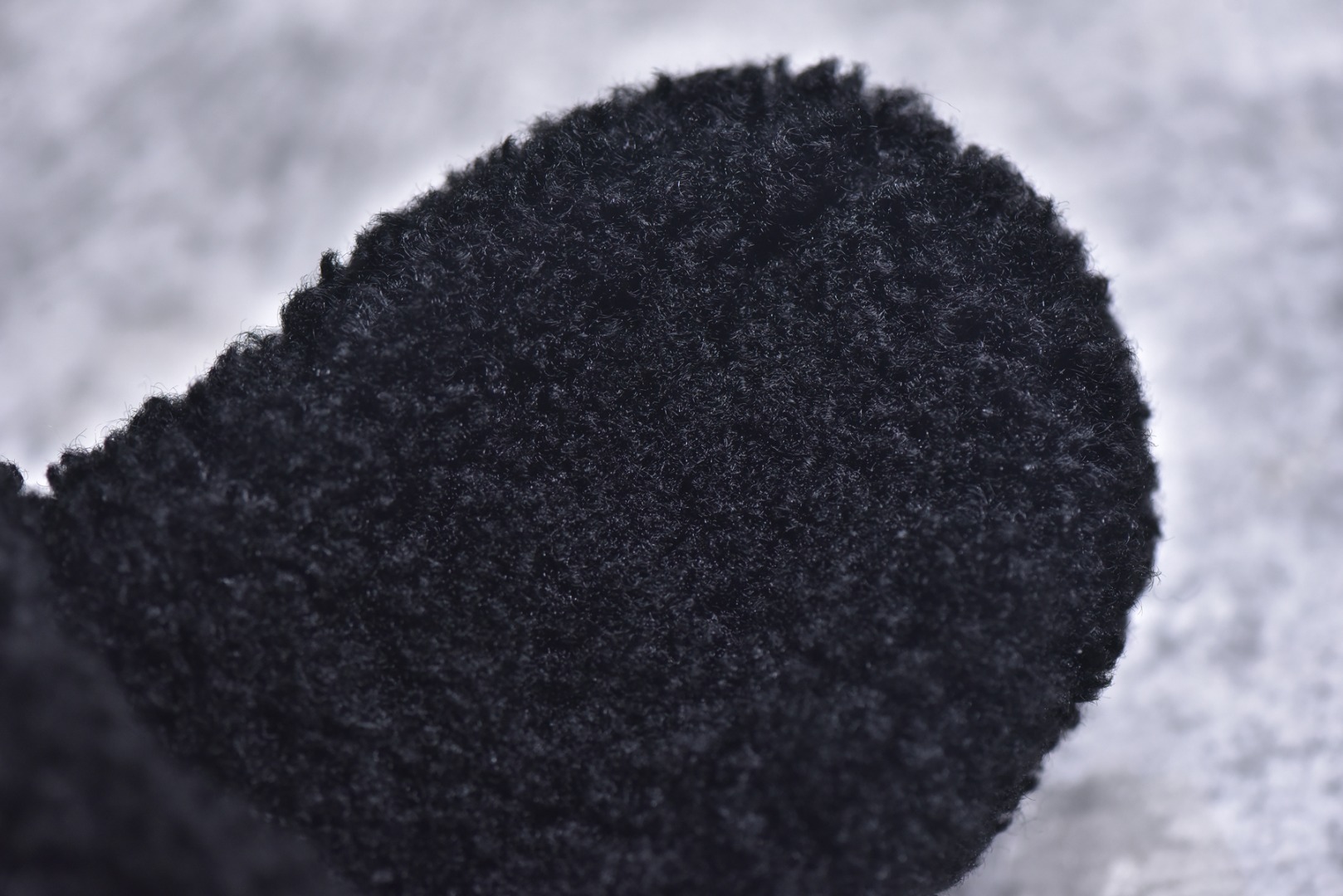 图片[7]-#Balenciaga 巴黎世家 2023顶级专柜 秋冬限定 巴黎世家羊毛毛拖拖鞋 巴黎时装周新款 小红书推荐 ➤ 原版开模 代购版本 ➤ 进口小羊毛 ➤ 原版字母拼色 ➤ 原版私膜发泡大底 ➤ 全套专柜包装 尺码：35 36 37 38 39 40 41 42 43 44 45-选品中心