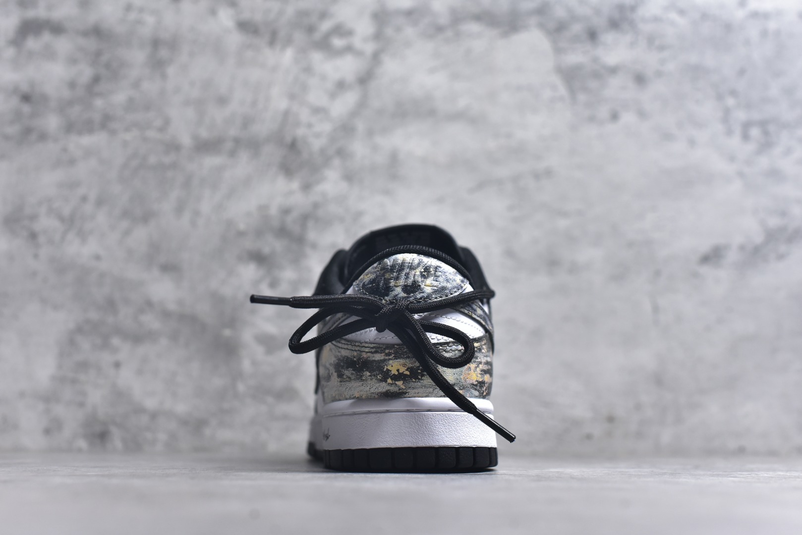 图片[5]-#NIKE DUNK LOW RETRO 绑带联名款 低帮休闲运动板鞋原装头层材料 用料绝不含糊 独家版型蒸餾加工帶來的是更好的视觉和脚感体验 清洁度 电绣工艺 皮料切割干净无任何毛边 细节完美 货号：HF5441 100 尺码：40-46（半）-选品中心