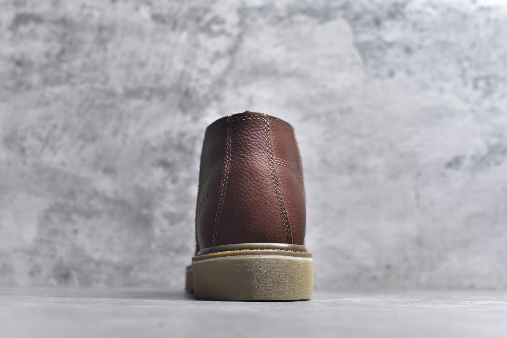 图片[5]-#2025ssCAT/卡特 硬汉推土机品牌 货号723603秋冬款 推土机二代户外工装靴天猫同款 原装渠道 重磅销量款来袭 纯正固特异工艺 专柜同步在售 同版型经典热销款 堪称正品复印机原盒防伪一应俱全 海淘平台渠道专供版本 固特异永不开胶 耐磨耐操 进口五金皮 原单皮料 进口橡胶大底 各处小细节可与正品对比 尺码：39-44（皮鞋码-选品中心