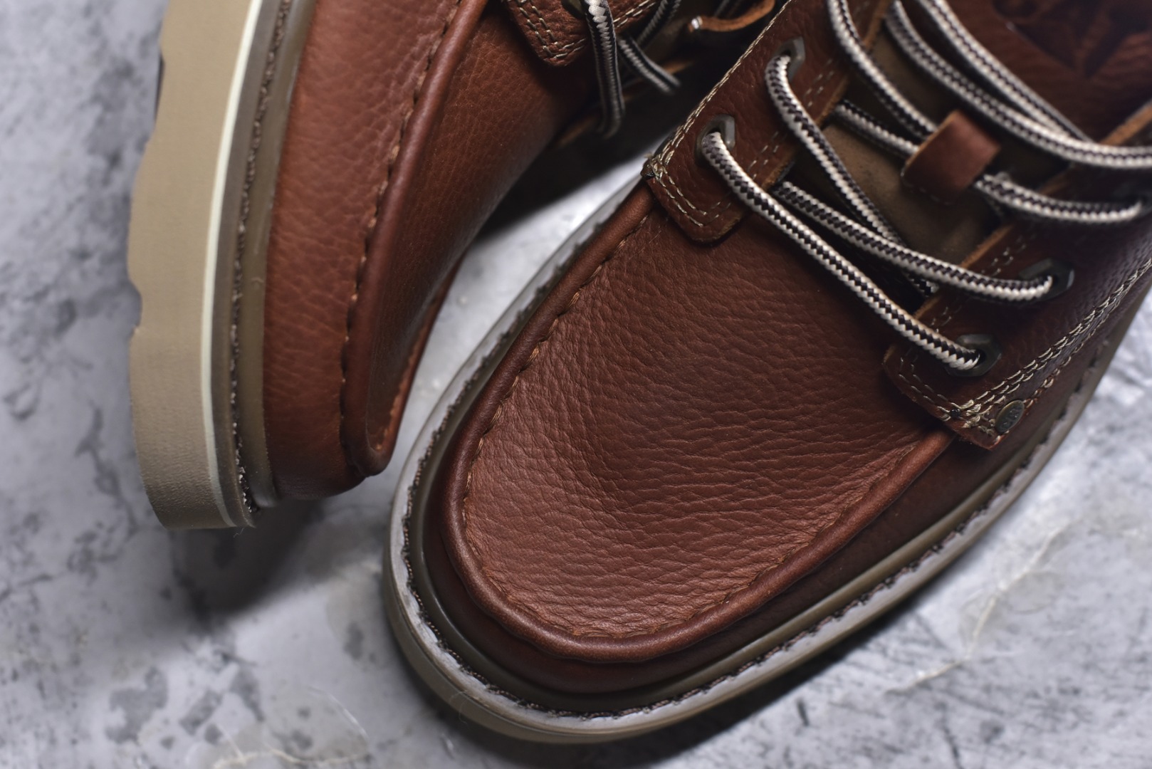 图片[8]-#2025ssCAT/卡特 硬汉推土机品牌 货号723603秋冬款 推土机二代户外工装靴天猫同款 原装渠道 重磅销量款来袭 纯正固特异工艺 专柜同步在售 同版型经典热销款 堪称正品复印机原盒防伪一应俱全 海淘平台渠道专供版本 固特异永不开胶 耐磨耐操 进口五金皮 原单皮料 进口橡胶大底 各处小细节可与正品对比 尺码：39-44（皮鞋码-选品中心