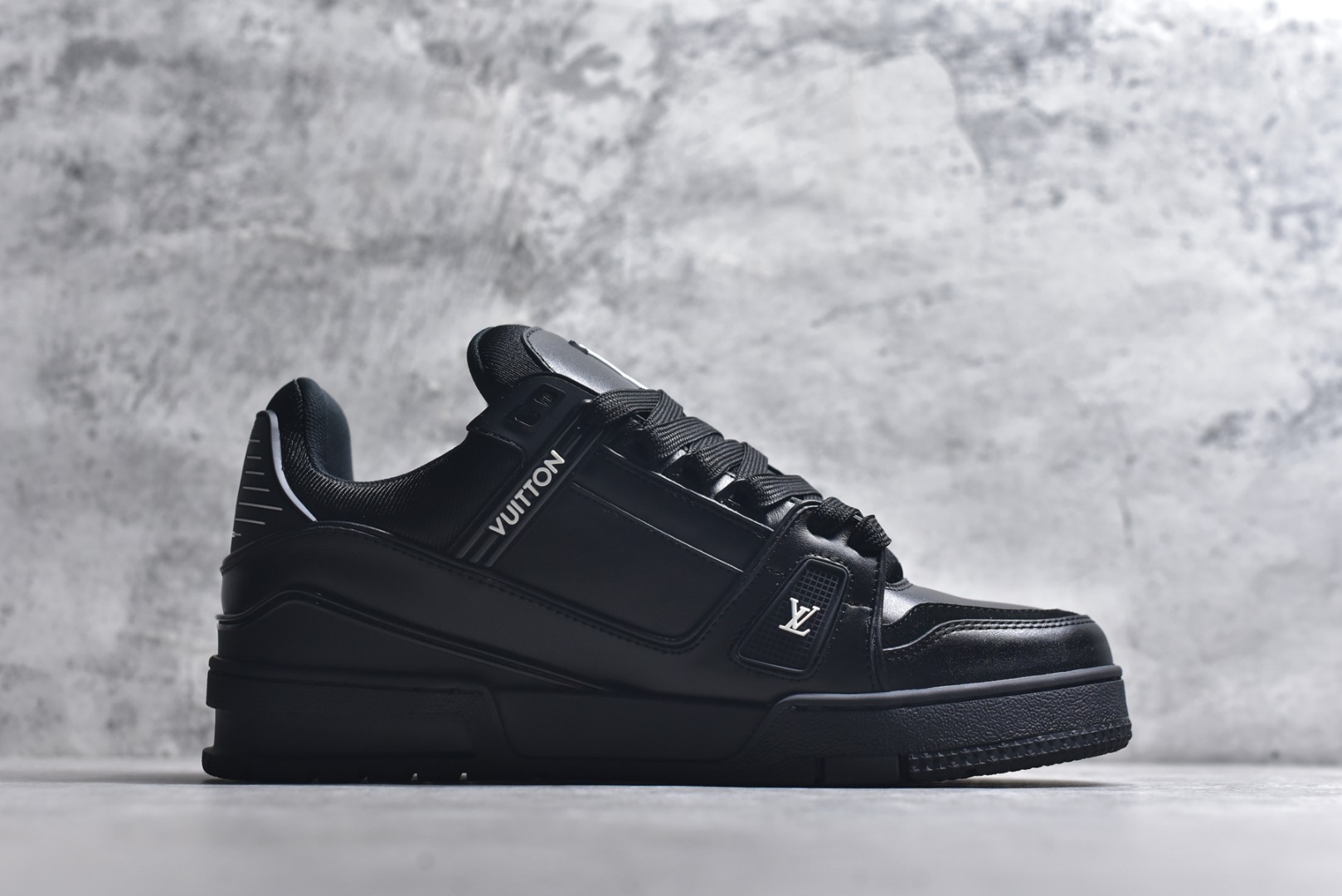 图片[3]-#AM-甄选 碾压市场7××版本 独家𝑻𝒓𝒂𝒊𝒏𝒆𝒓 现货入库💪🏻 救市品质 走量拉新神器 独家高定版最强平替 价格优势碾压市场 救市批次 高端零售 外贸专供 原版购入开发 正确空胶工艺 ZP级全套包装 完美楦型 正确卡色 大底TPU 质感媲美原版 细节与原版一致 注意区分市面通货 比肩高定 尺码：39-46-选品中心