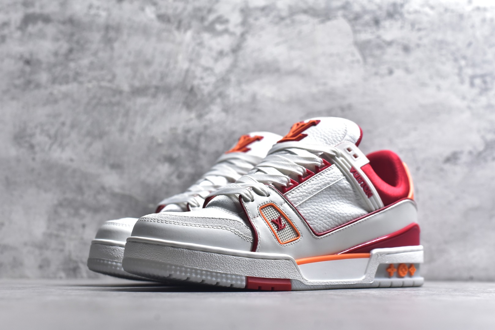 图片[2]-#AM-甄选 碾压市场7××版本 独家𝑻𝒓𝒂𝒊𝒏𝒆𝒓 现货入库💪🏻 救市品质 走量拉新神器 独家高定版最强平替 价格优势碾压市场 救市批次 高端零售 外贸专供 原版购入开发 正确空胶工艺 ZP级全套包装 完美楦型 正确卡色 大底TPU 质感媲美原版 细节与原版一致 注意区分市面通货 比肩高定 尺码：39-46-选品中心