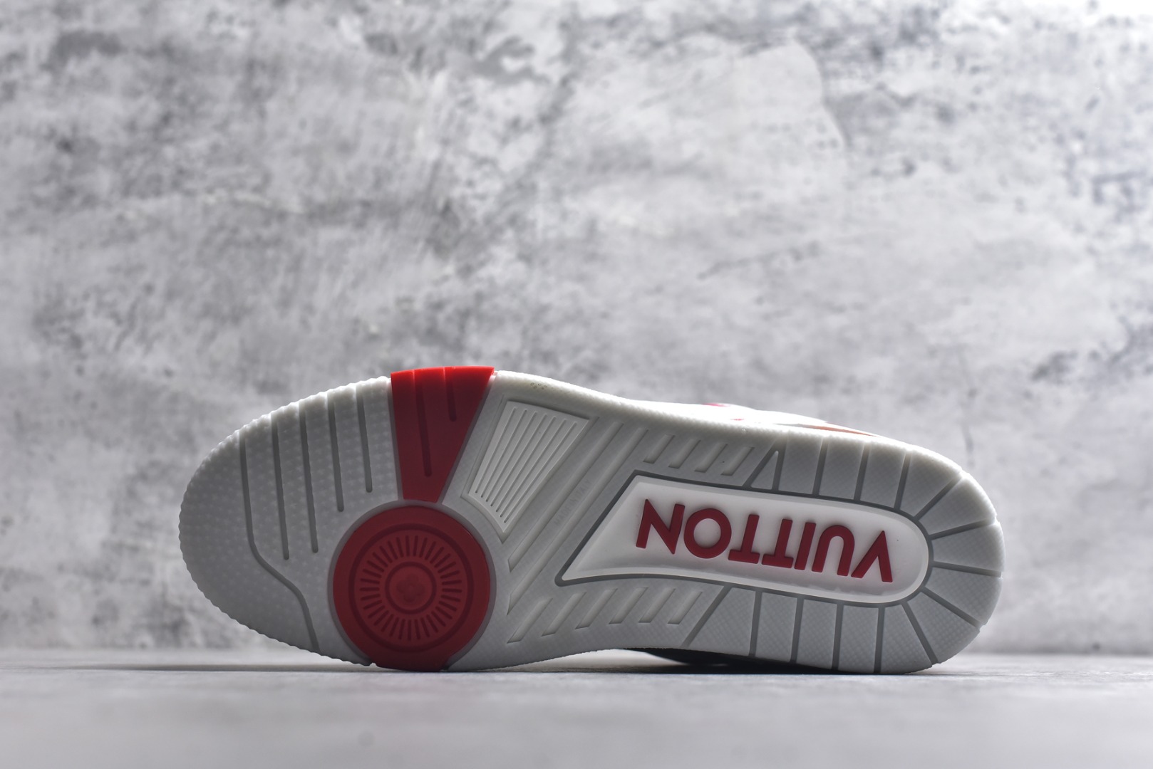 图片[6]-#AM-甄选 碾压市场7××版本 独家𝑻𝒓𝒂𝒊𝒏𝒆𝒓 现货入库💪🏻 救市品质 走量拉新神器 独家高定版最强平替 价格优势碾压市场 救市批次 高端零售 外贸专供 原版购入开发 正确空胶工艺 ZP级全套包装 完美楦型 正确卡色 大底TPU 质感媲美原版 细节与原版一致 注意区分市面通货 比肩高定 尺码：39-46-选品中心