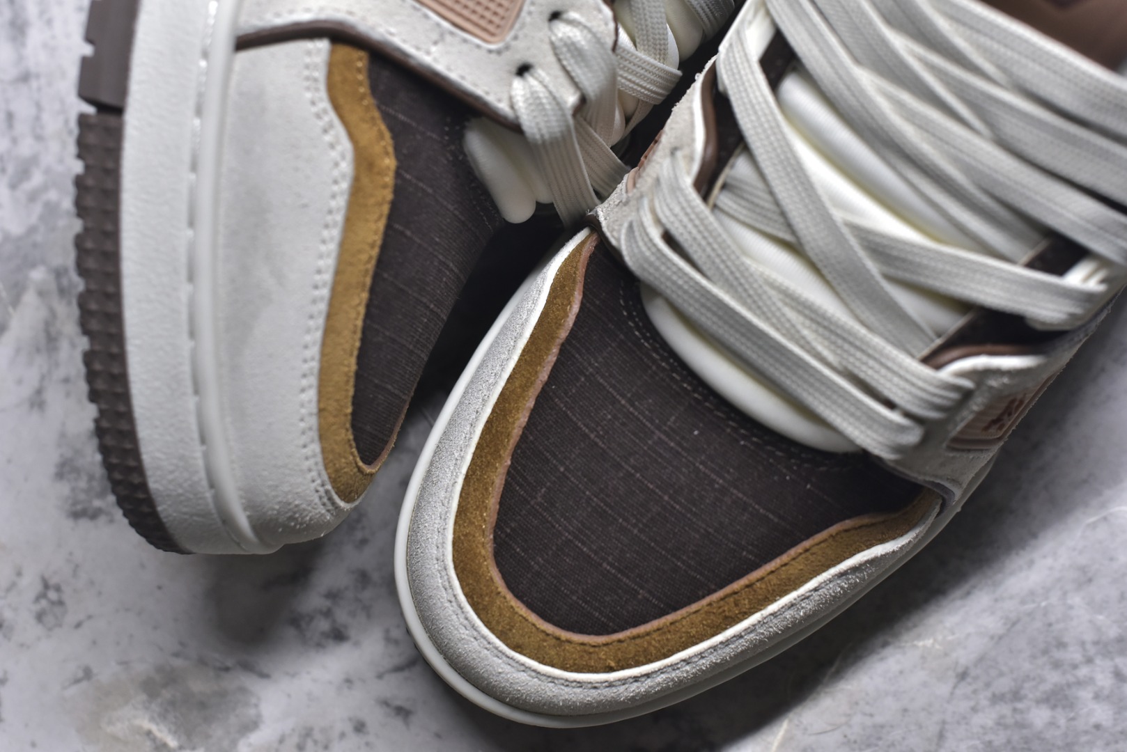 图片[8]-#AM-甄选 碾压市场7××版本 独家𝑻𝒓𝒂𝒊𝒏𝒆𝒓 现货入库💪🏻 救市品质 走量拉新神器 独家高定版最强平替 价格优势碾压市场 救市批次 高端零售 外贸专供 原版购入开发 正确空胶工艺 ZP级全套包装 完美楦型 正确卡色 大底TPU 质感媲美原版 细节与原版一致 注意区分市面通货 比肩高定 尺码：35-46-选品中心