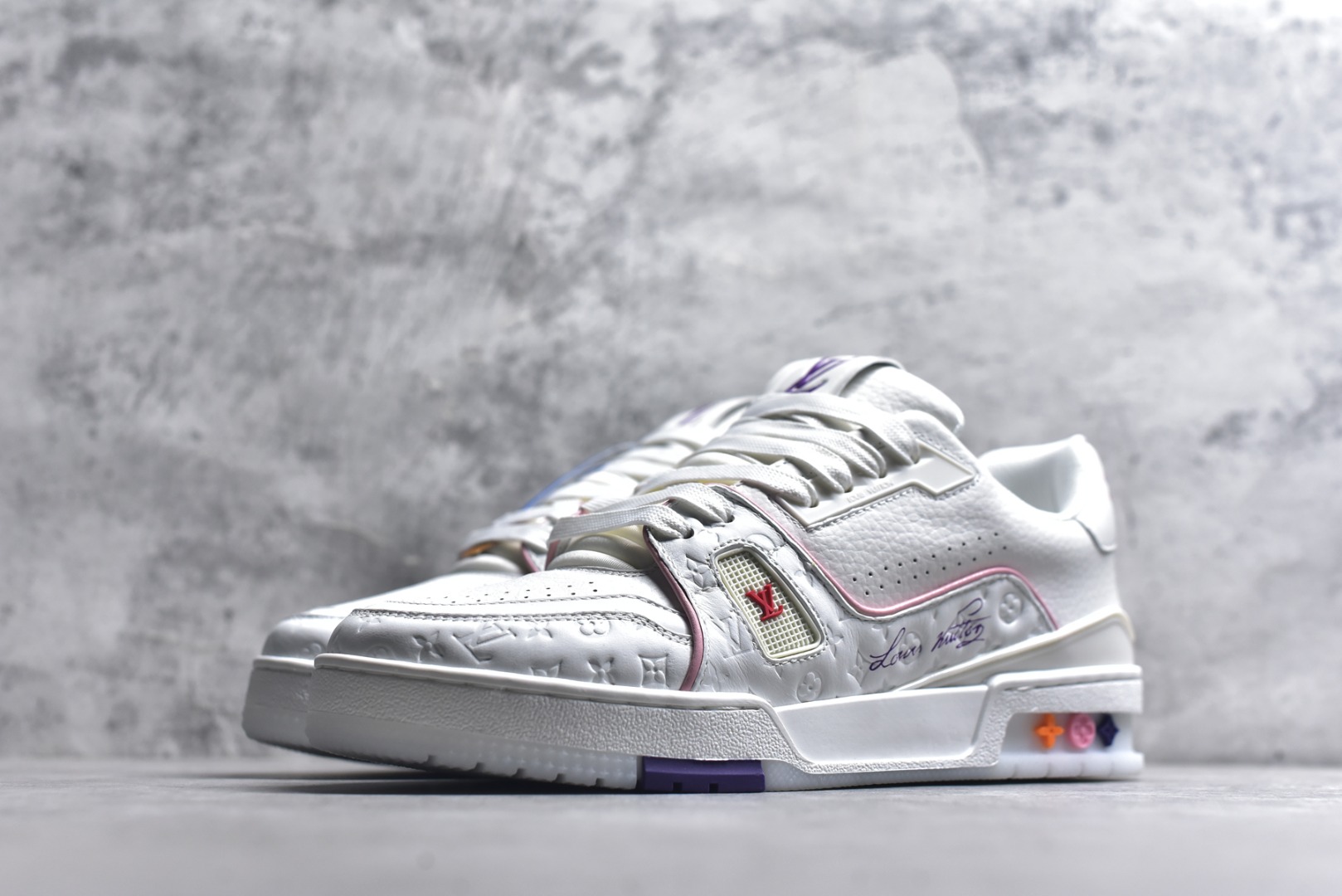 图片[2]-#AM-甄选 碾压市场7××版本 独家𝑻𝒓𝒂𝒊𝒏𝒆𝒓 现货入库💪🏻 救市品质 走量拉新神器 独家高定版最强平替 价格优势碾压市场 救市批次 高端零售 外贸专供 原版购入开发 正确空胶工艺 ZP级全套包装 完美楦型 正确卡色 大底TPU 质感媲美原版 细节与原版一致 注意区分市面通货 比肩高定 尺码：39-46-选品中心