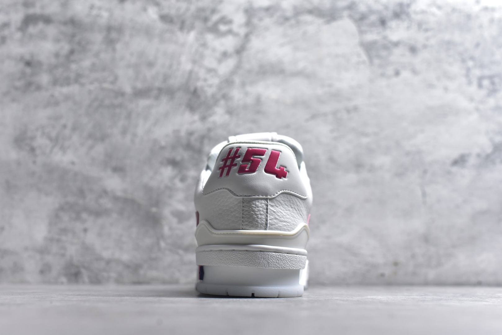 图片[5]-#AM-甄选 碾压市场7××版本 独家𝑻𝒓𝒂𝒊𝒏𝒆𝒓 现货入库💪🏻 救市品质 走量拉新神器 独家高定版最强平替 价格优势碾压市场 救市批次 高端零售 外贸专供 原版购入开发 正确空胶工艺 ZP级全套包装 完美楦型 正确卡色 大底TPU 质感媲美原版 细节与原版一致 注意区分市面通货 比肩高定 尺码：39-46-选品中心