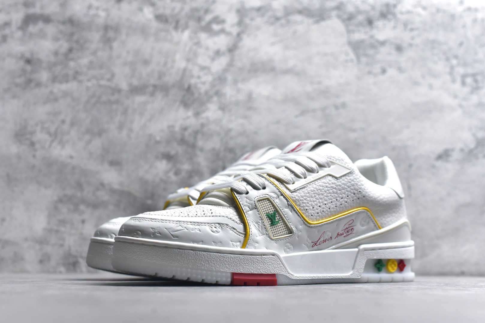 图片[2]-#AM-甄选 碾压市场7××版本 独家𝑻𝒓𝒂𝒊𝒏𝒆𝒓 现货入库💪🏻 救市品质 走量拉新神器 独家高定版最强平替 价格优势碾压市场 救市批次 高端零售 外贸专供 原版购入开发 正确空胶工艺 ZP级全套包装 完美楦型 正确卡色 大底TPU 质感媲美原版 细节与原版一致 注意区分市面通货 比肩高定 尺码：39-46-选品中心