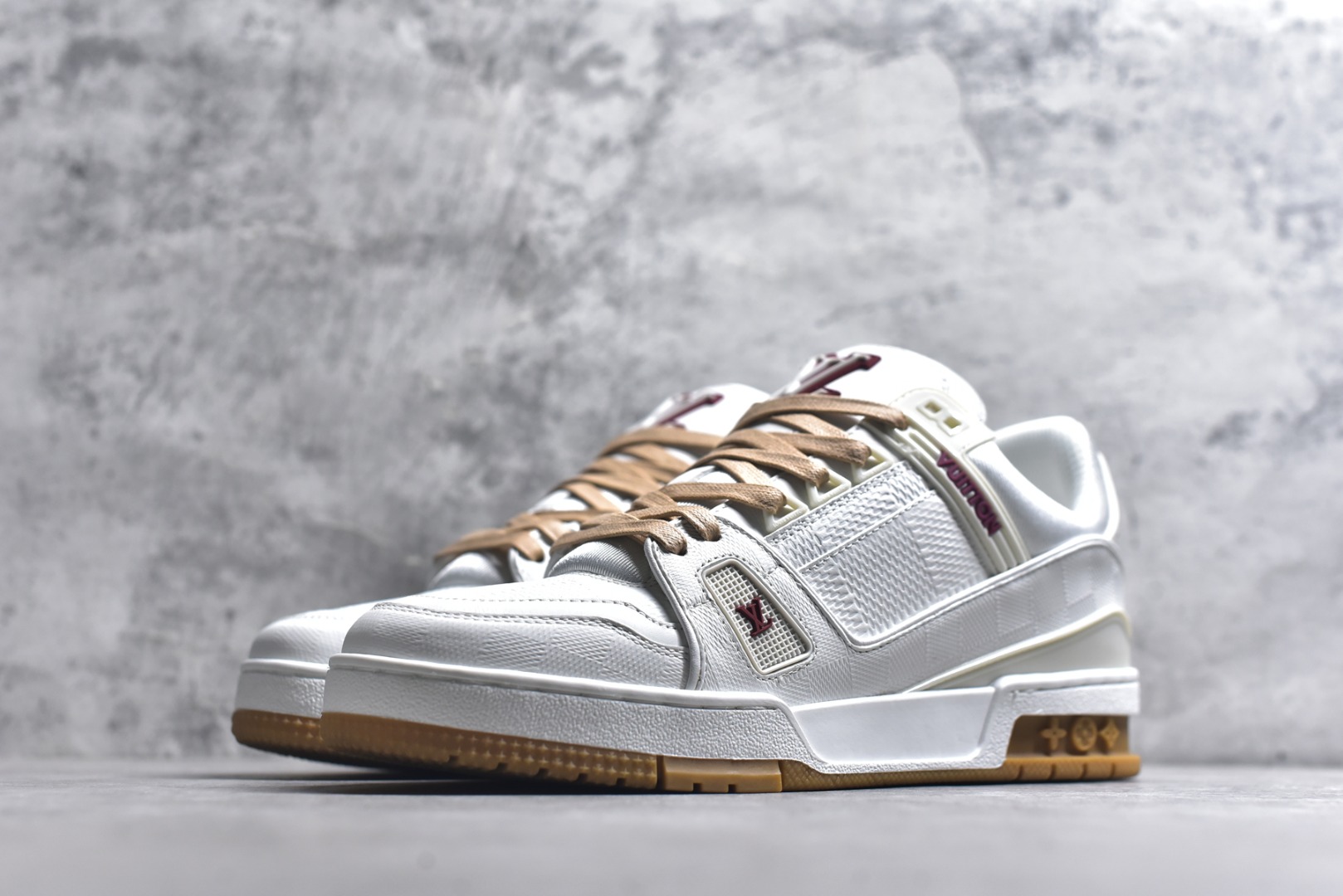 图片[2]-#AM-甄选 碾压市场7××版本 独家𝑻𝒓𝒂𝒊𝒏𝒆𝒓 现货入库💪🏻 救市品质 走量拉新神器 独家高定版最强平替 价格优势碾压市场 救市批次 高端零售 外贸专供 原版购入开发 正确空胶工艺 ZP级全套包装 完美楦型 正确卡色 大底TPU 质感媲美原版 细节与原版一致 注意区分市面通货 比肩高定 尺码：39-46-选品中心