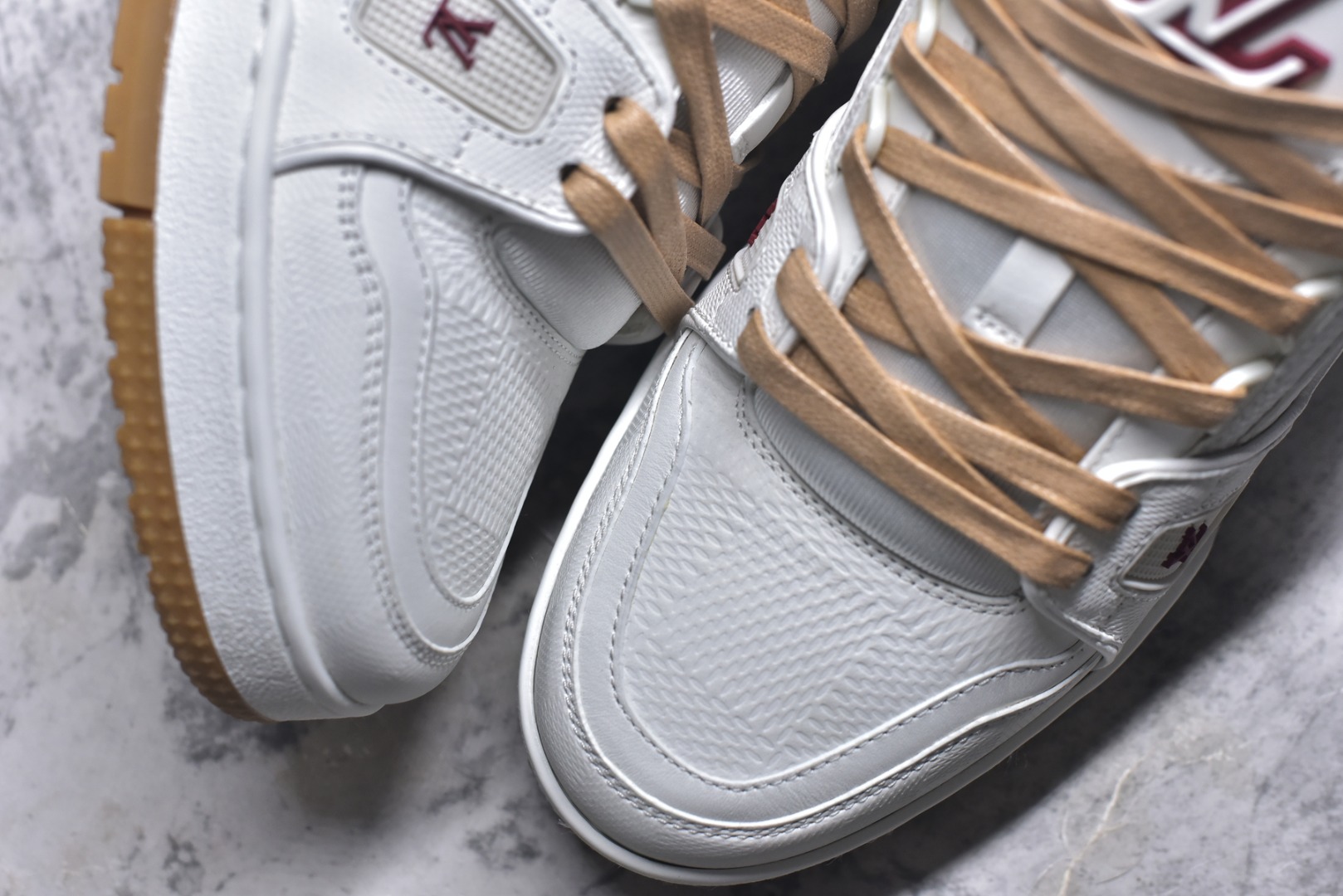 图片[8]-#AM-甄选 碾压市场7××版本 独家𝑻𝒓𝒂𝒊𝒏𝒆𝒓 现货入库💪🏻 救市品质 走量拉新神器 独家高定版最强平替 价格优势碾压市场 救市批次 高端零售 外贸专供 原版购入开发 正确空胶工艺 ZP级全套包装 完美楦型 正确卡色 大底TPU 质感媲美原版 细节与原版一致 注意区分市面通货 比肩高定 尺码：39-46-选品中心