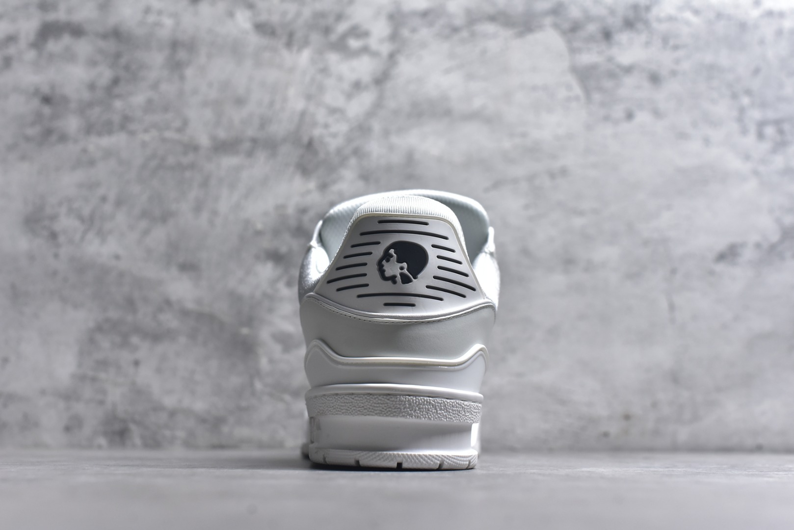 图片[5]-#AM-甄选 碾压市场7××版本 独家𝑻𝒓𝒂𝒊𝒏𝒆𝒓 现货入库💪🏻 救市品质 走量拉新神器 独家高定版最强平替 价格优势碾压市场 救市批次 高端零售 外贸专供 原版购入开发 正确空胶工艺 ZP级全套包装 完美楦型 正确卡色 大底TPU 质感媲美原版 细节与原版一致 注意区分市面通货 比肩高定 尺码：39-46-选品中心