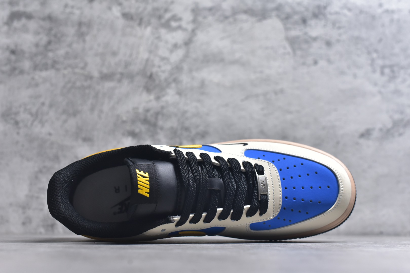 图片[4]-#海外限量发售！公司级NIke Air Force 1 \’07 Low NIKE–拼接缤纷 空军一号低帮 运动鞋 休闲鞋 折边针车 工艺难度大 原楦头原纸板 高级牛仔 高端定制鞋盒 原厂鞋底 超高清洁度 细节完美 货号：NH0601-577 尺码：36 36.5 37.5 38 38.5 39 40 40.5 41 42 42.5 43 44 44.5 45-选品中心