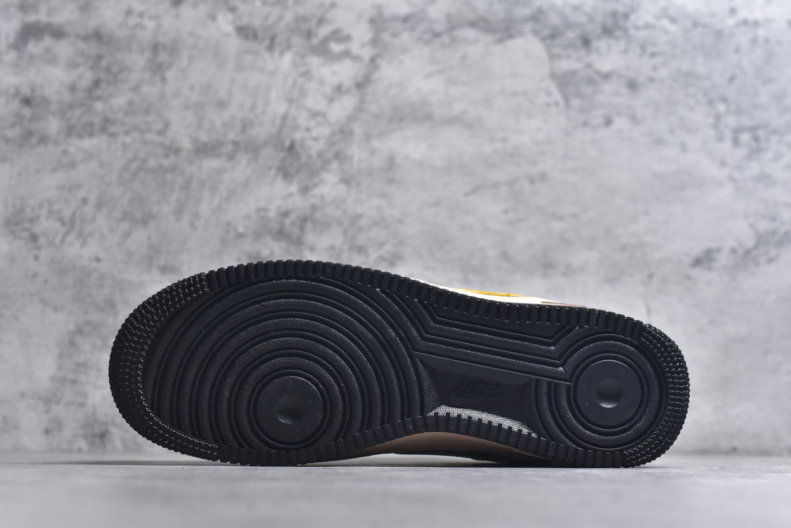 图片[6]-#海外限量发售！公司级NIke Air Force 1 \’07 Low NIKE–拼接缤纷 空军一号低帮 运动鞋 休闲鞋 折边针车 工艺难度大 原楦头原纸板 高级牛仔 高端定制鞋盒 原厂鞋底 超高清洁度 细节完美 货号：NH0601-577 尺码：36 36.5 37.5 38 38.5 39 40 40.5 41 42 42.5 43 44 44.5 45-选品中心