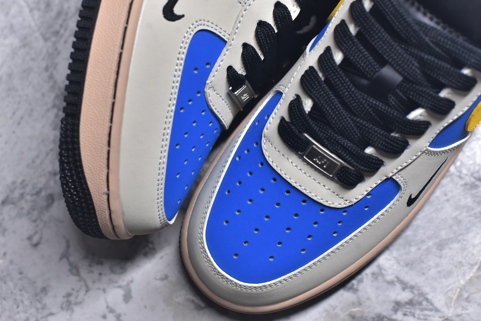 图片[8]-#海外限量发售！公司级NIke Air Force 1 \’07 Low NIKE–拼接缤纷 空军一号低帮 运动鞋 休闲鞋 折边针车 工艺难度大 原楦头原纸板 高级牛仔 高端定制鞋盒 原厂鞋底 超高清洁度 细节完美 货号：NH0601-577 尺码：36 36.5 37.5 38 38.5 39 40 40.5 41 42 42.5 43 44 44.5 45-选品中心